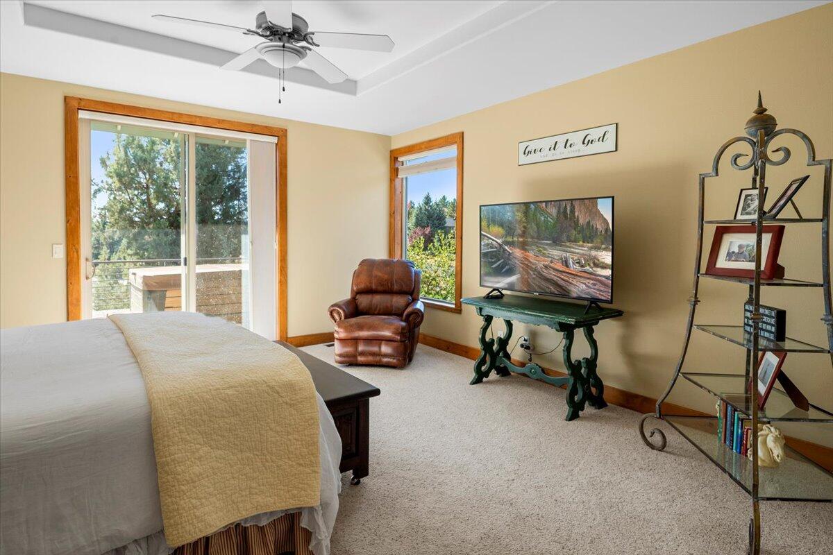 1940 Murrelet Drive