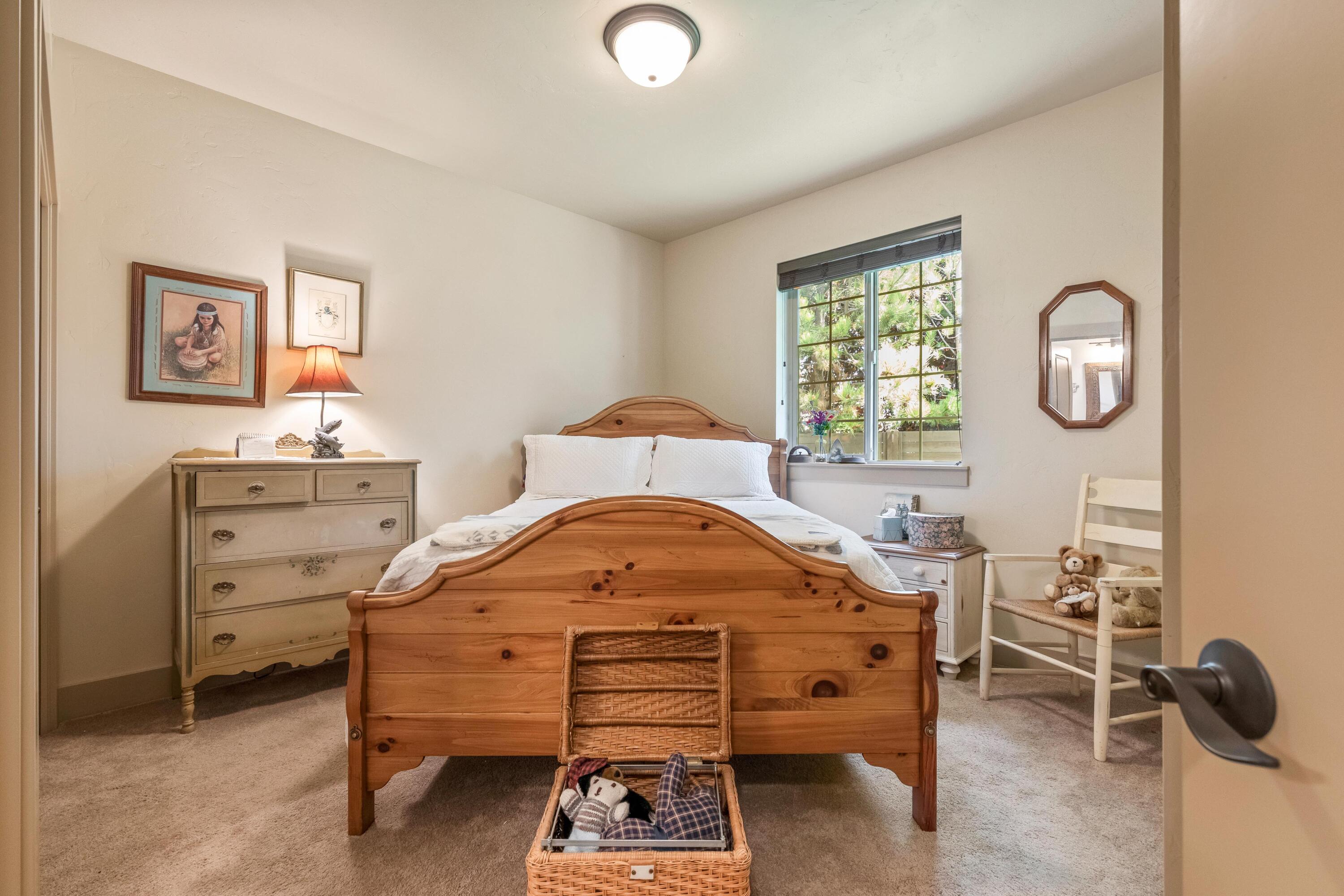 210 NW Saddle Ridge Loop