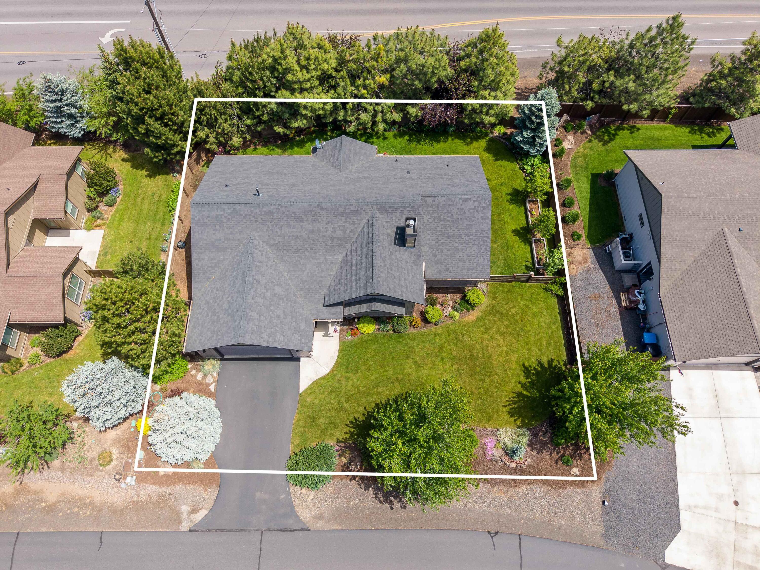 210 NW Saddle Ridge Loop