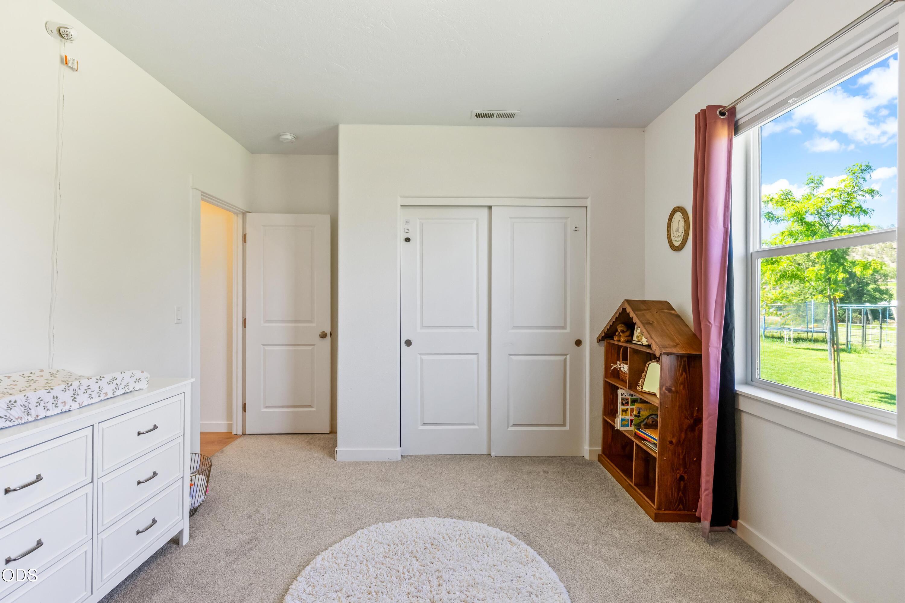 2467 NE Sunset View Lane