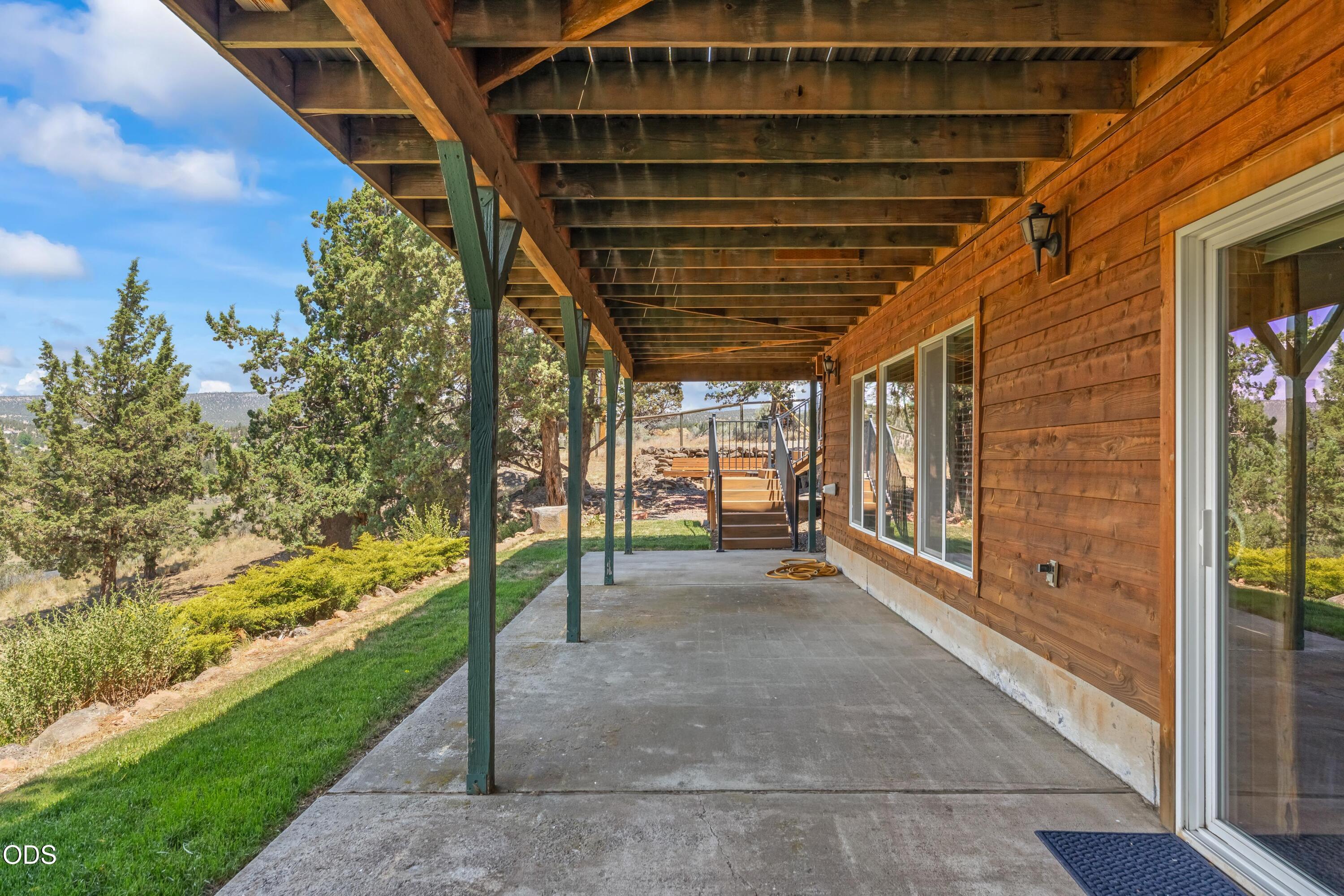 16401 SE Bobcat Lane