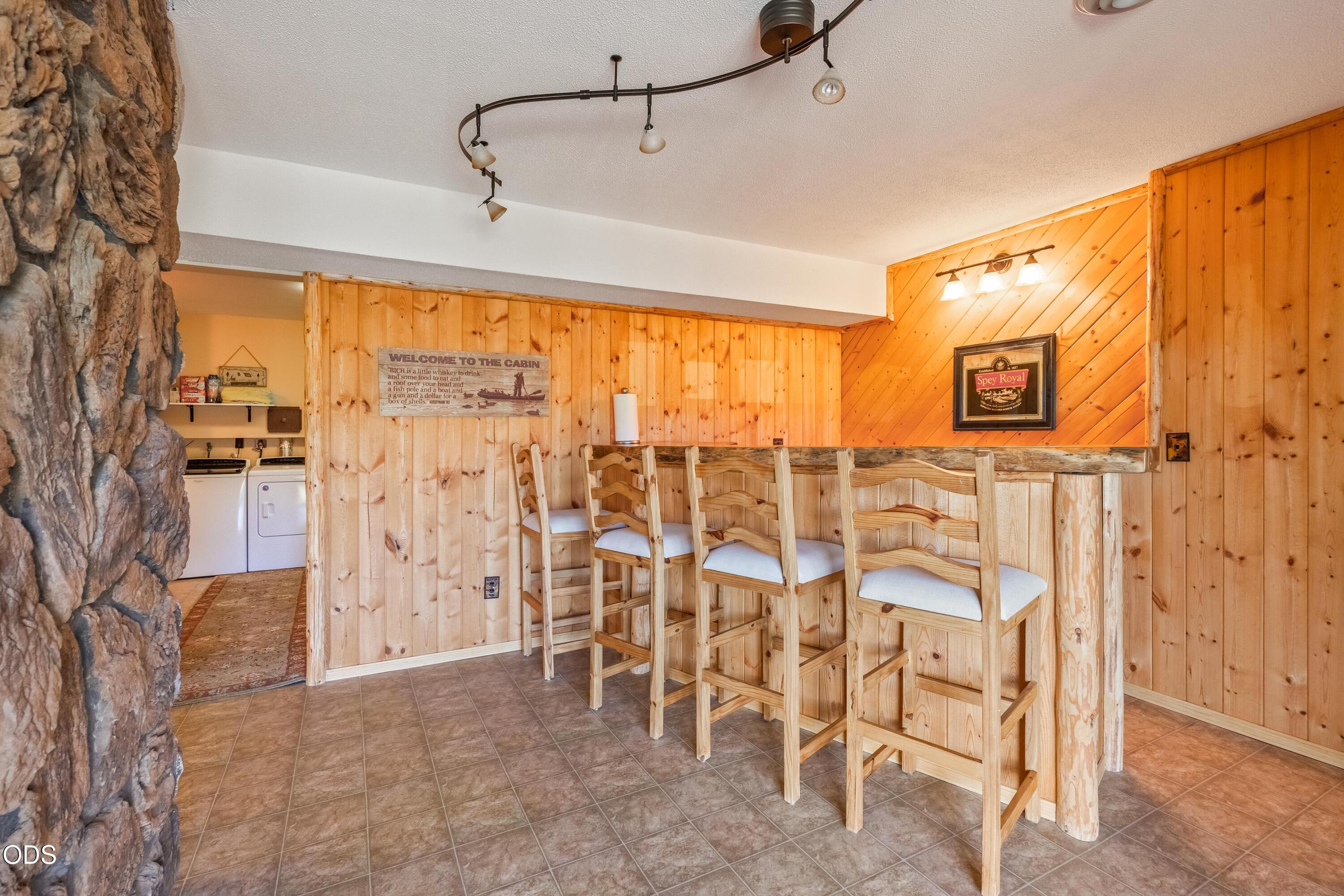 16401 SE Bobcat Lane
