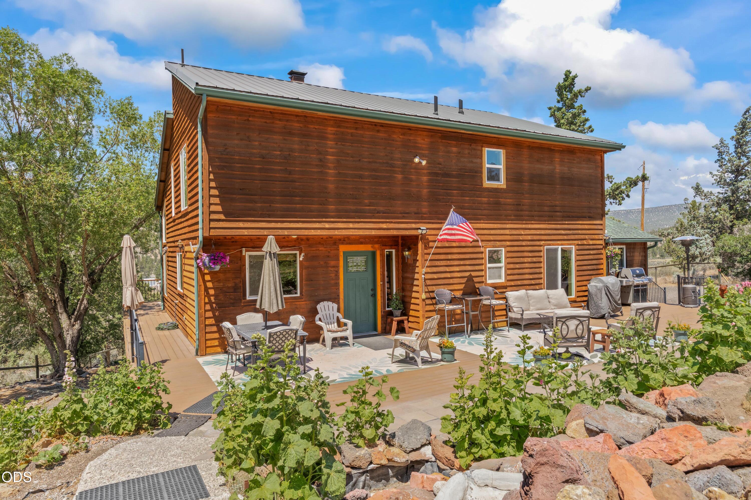 16401 SE Bobcat Lane
