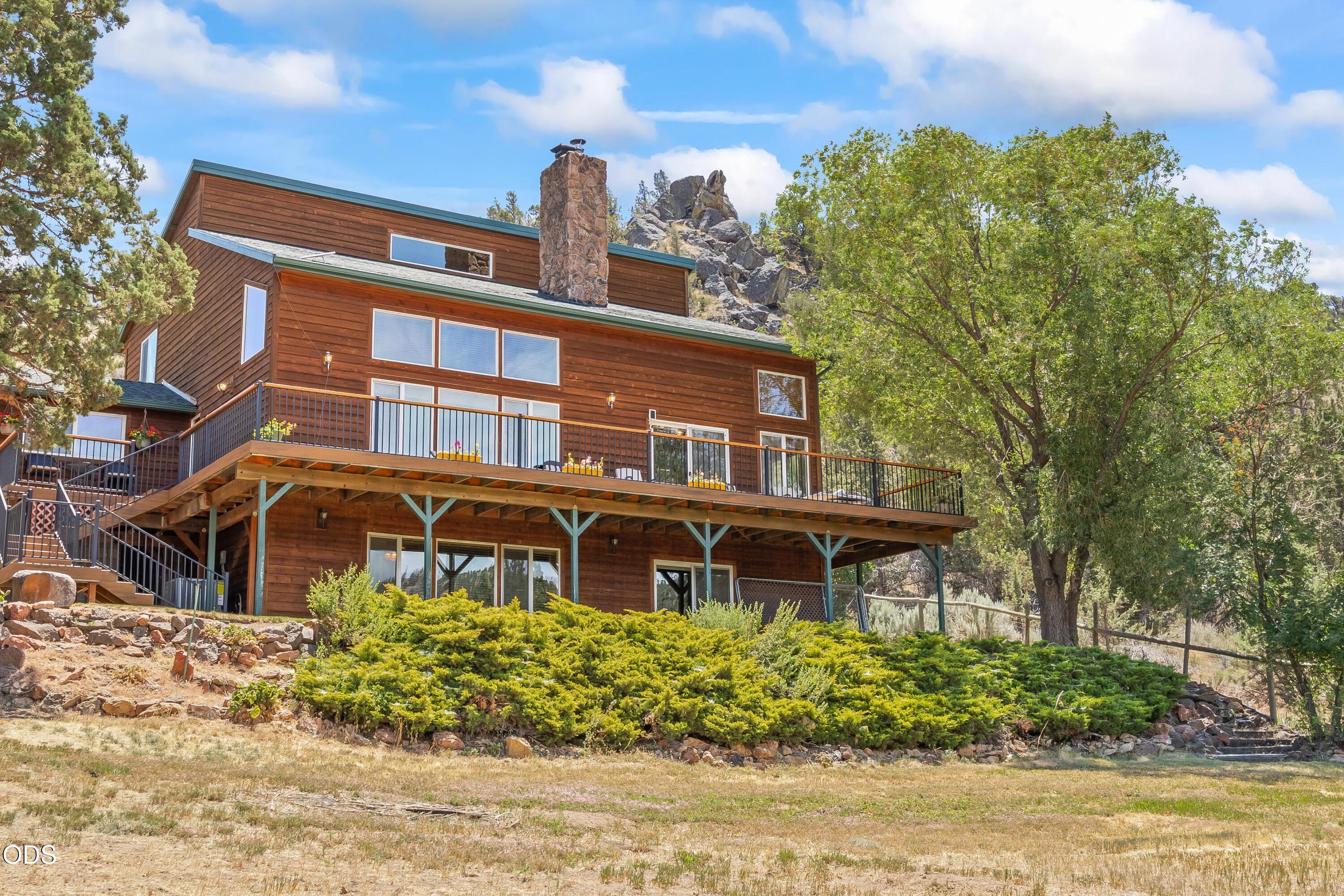 16401 SE Bobcat Lane