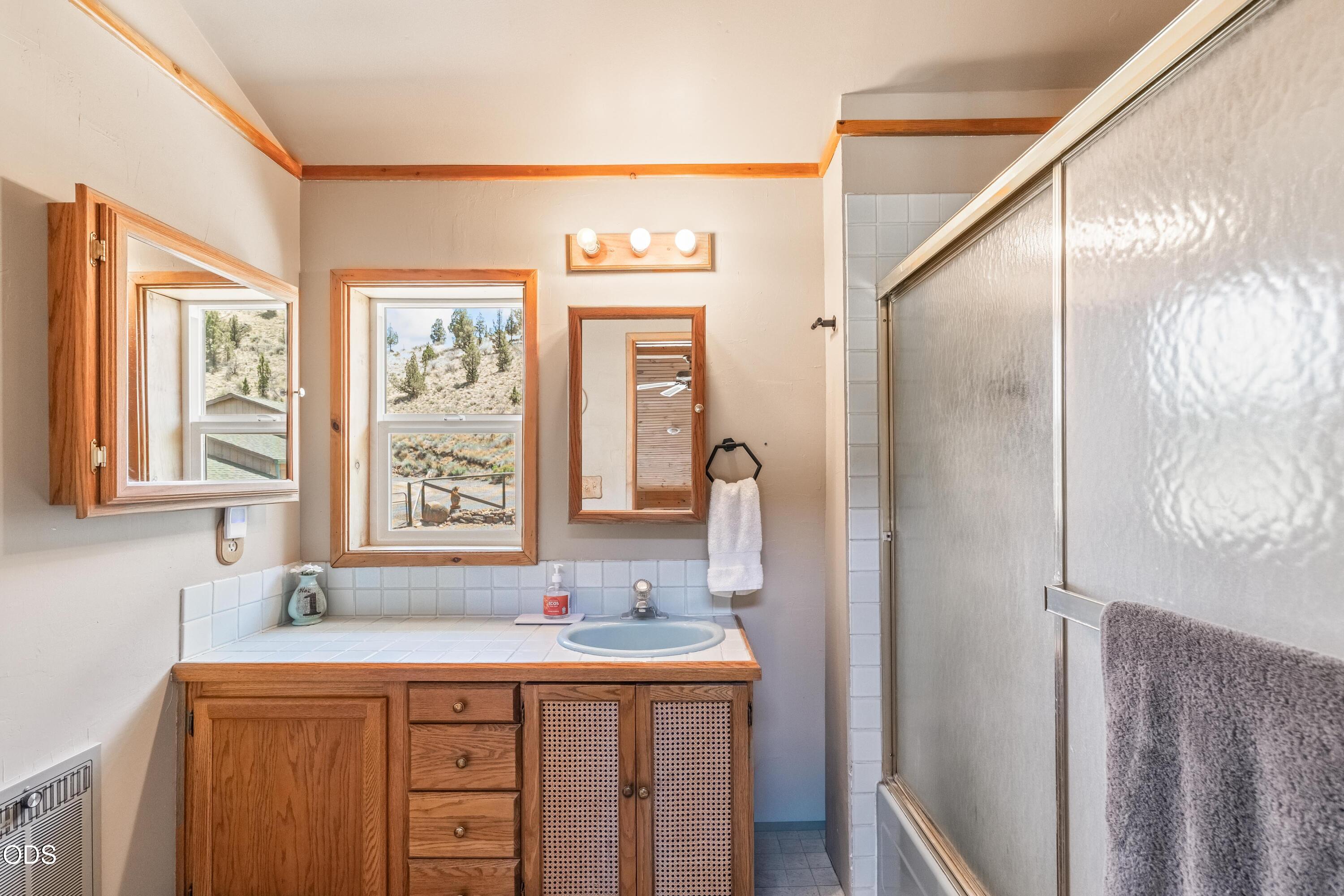 16401 SE Bobcat Lane