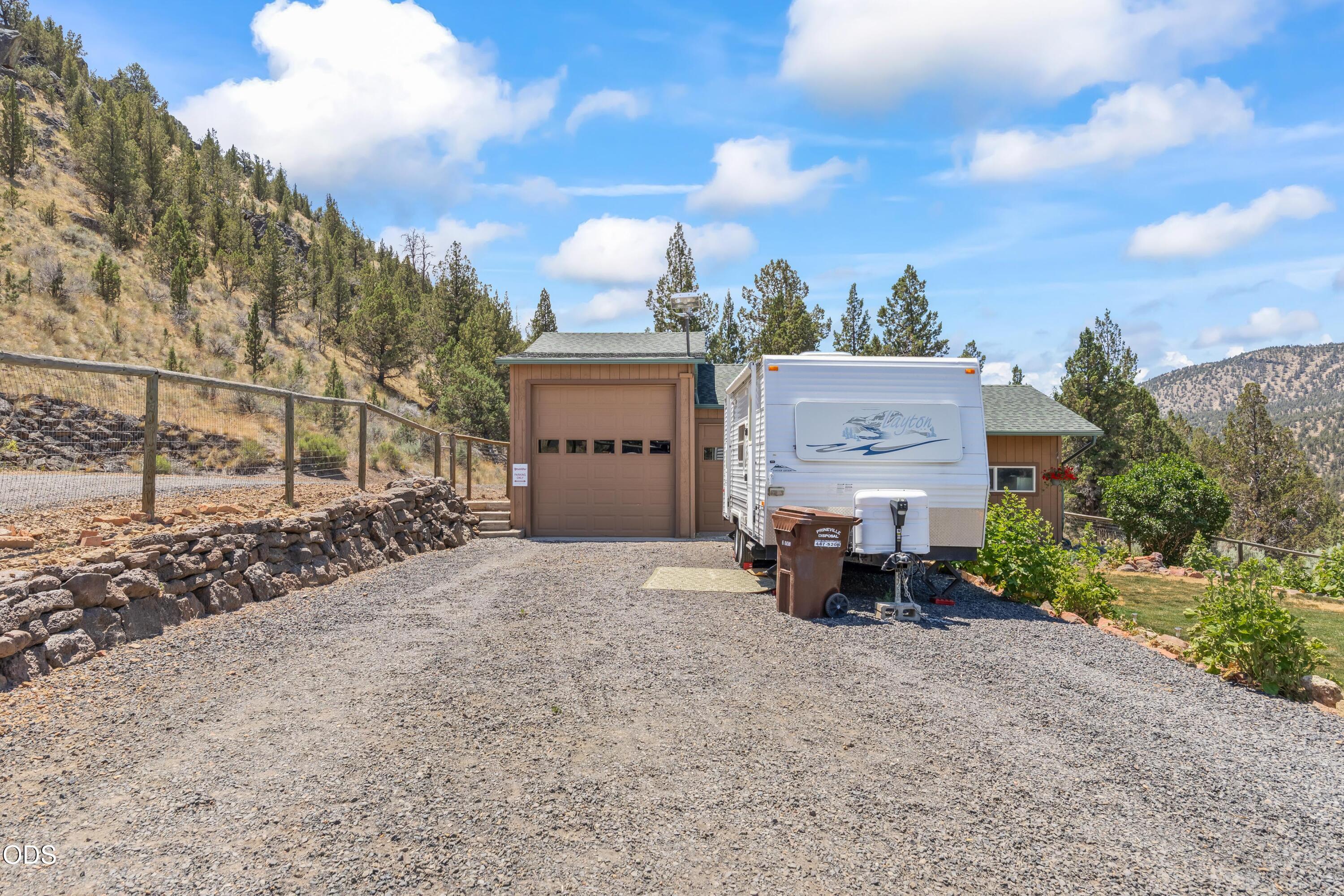 16401 SE Bobcat Lane