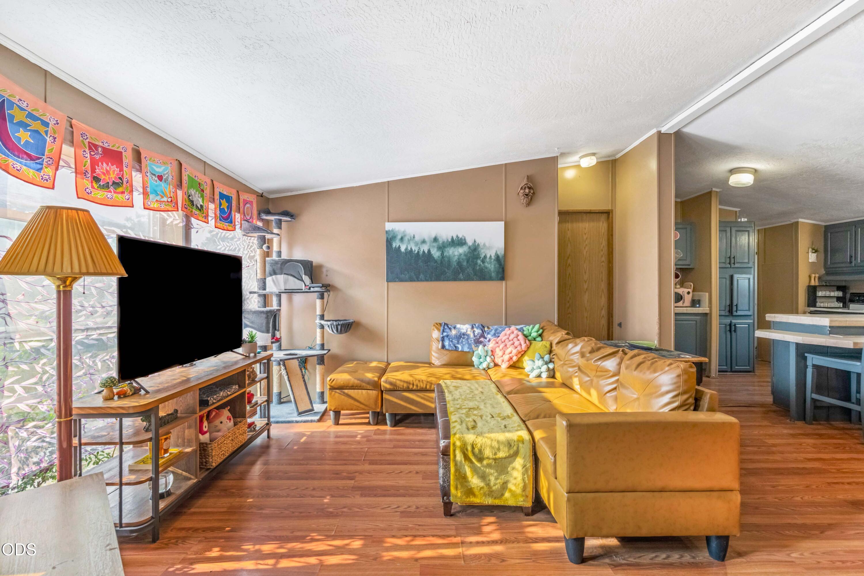 939 NW Cains Road