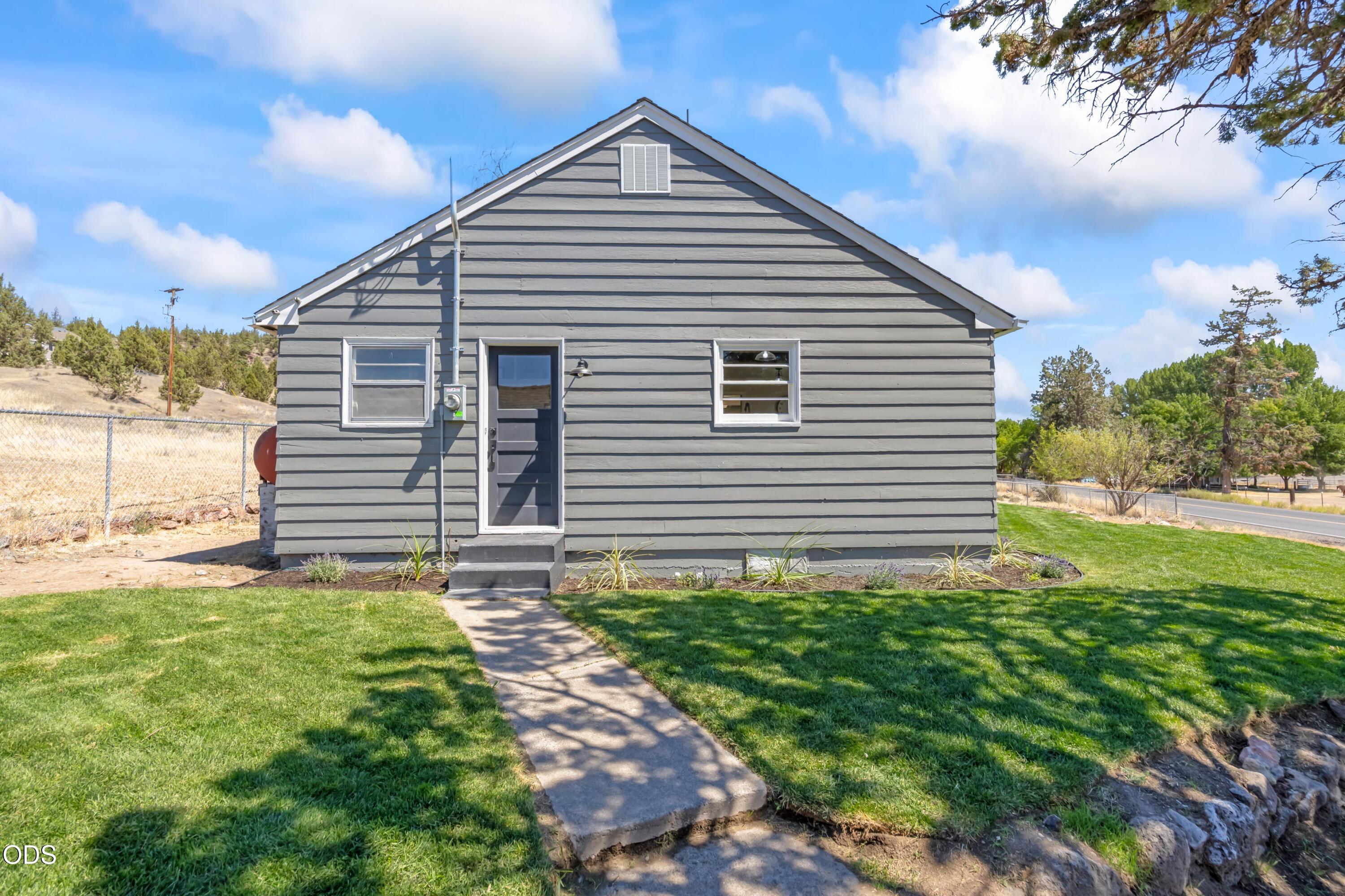 2251 NE Laughlin Road