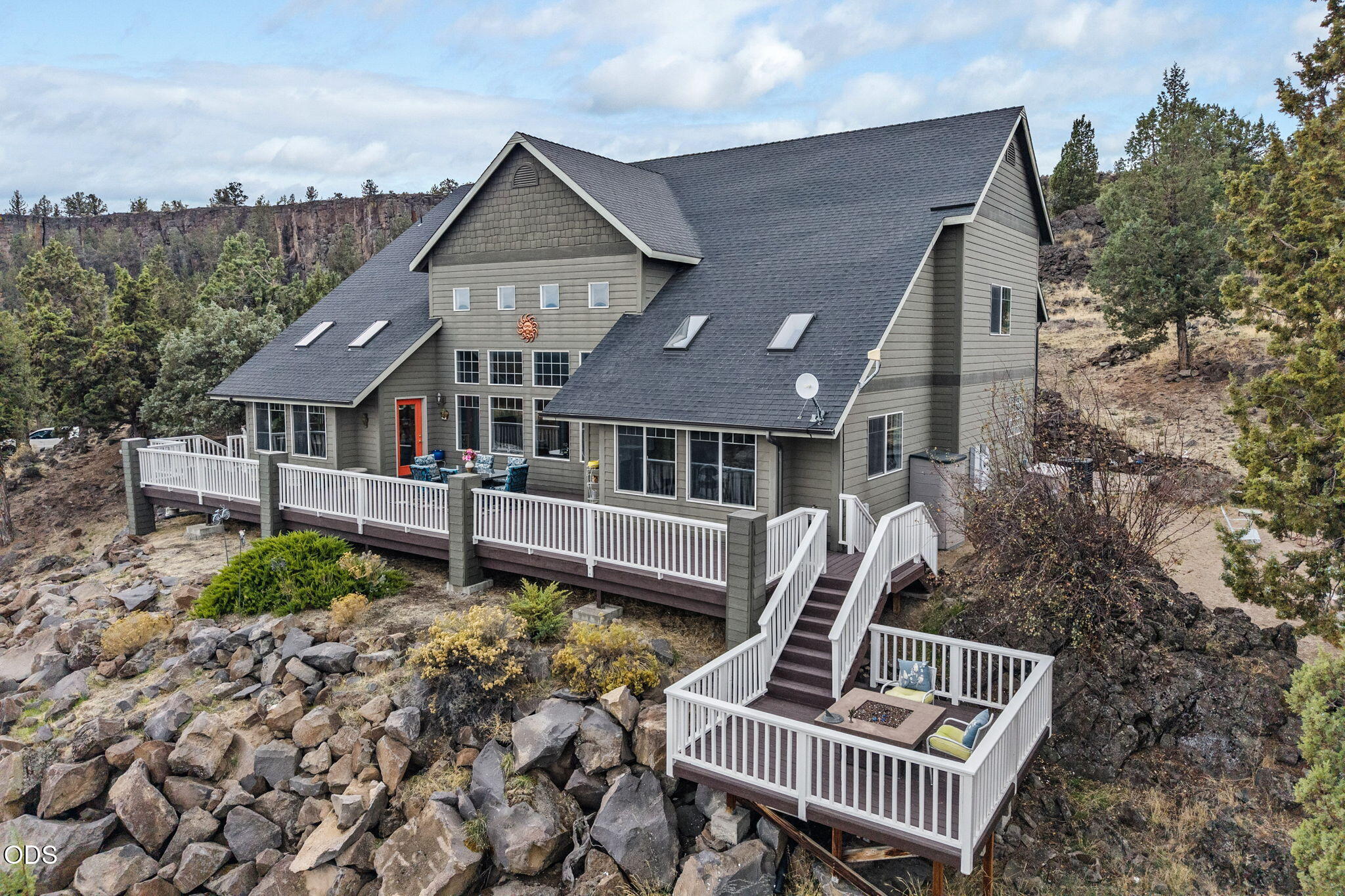 2483 NW Century Drive