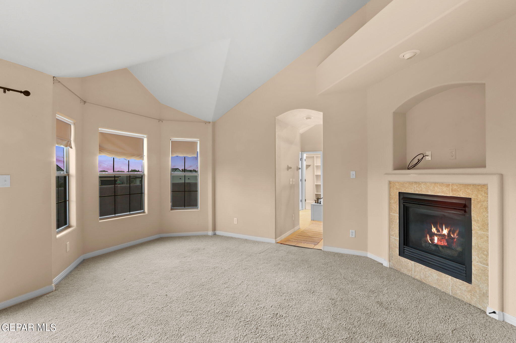 5645 Valley Oak Drive Drive