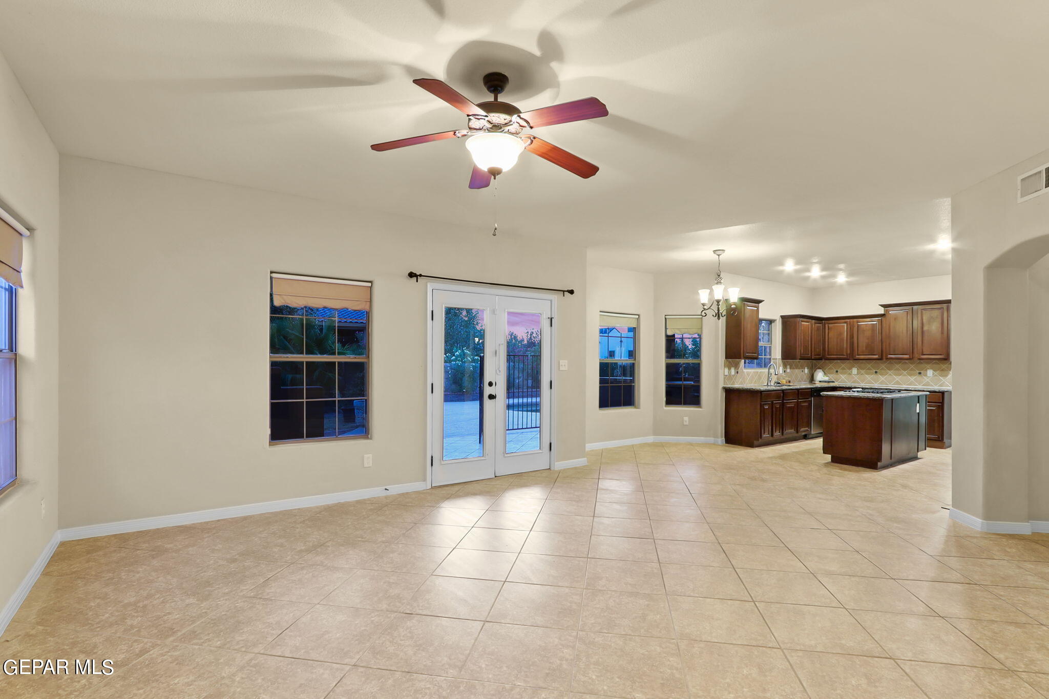 5645 Valley Oak Drive Drive