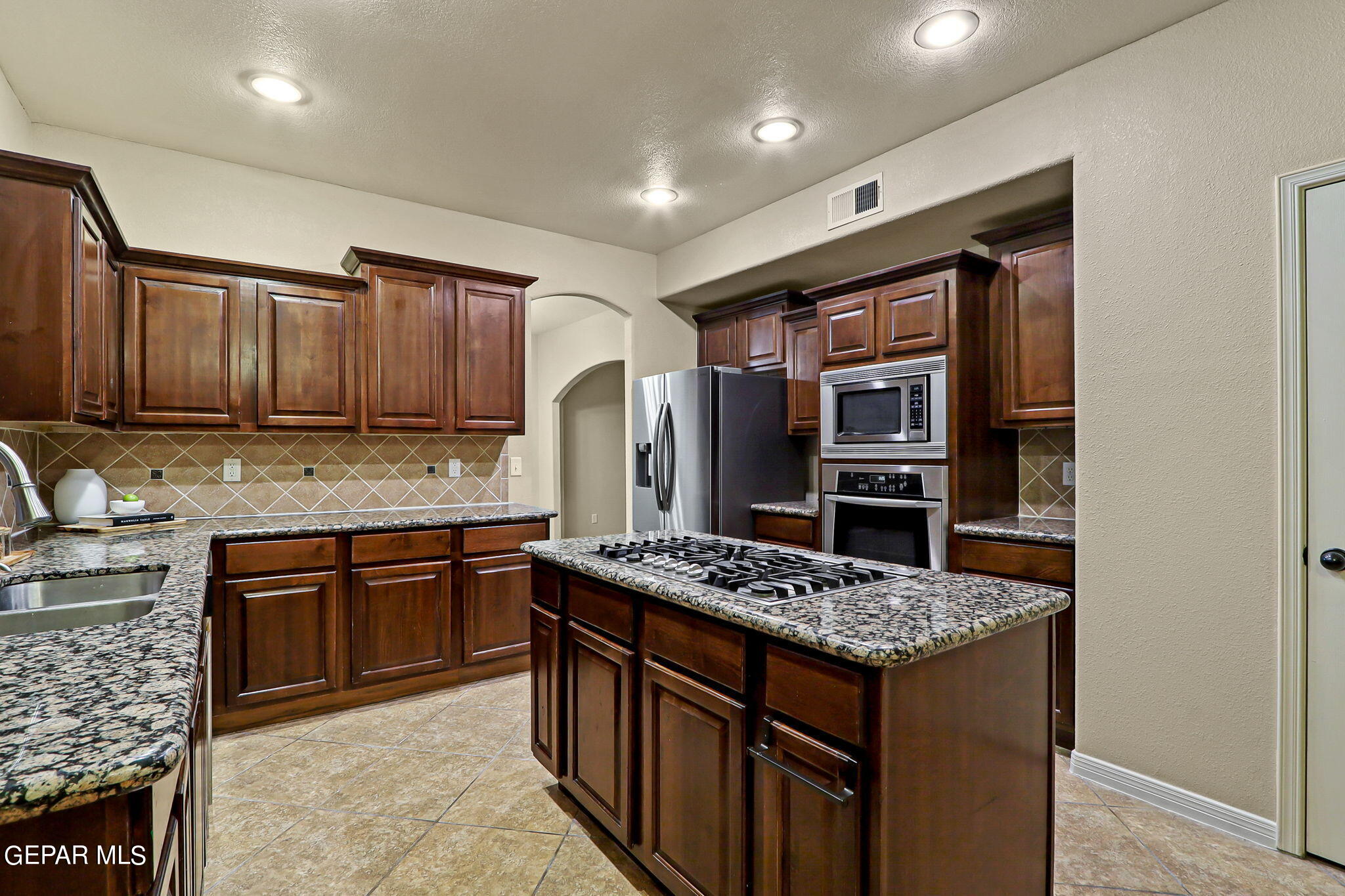 5645 Valley Oak Drive Drive