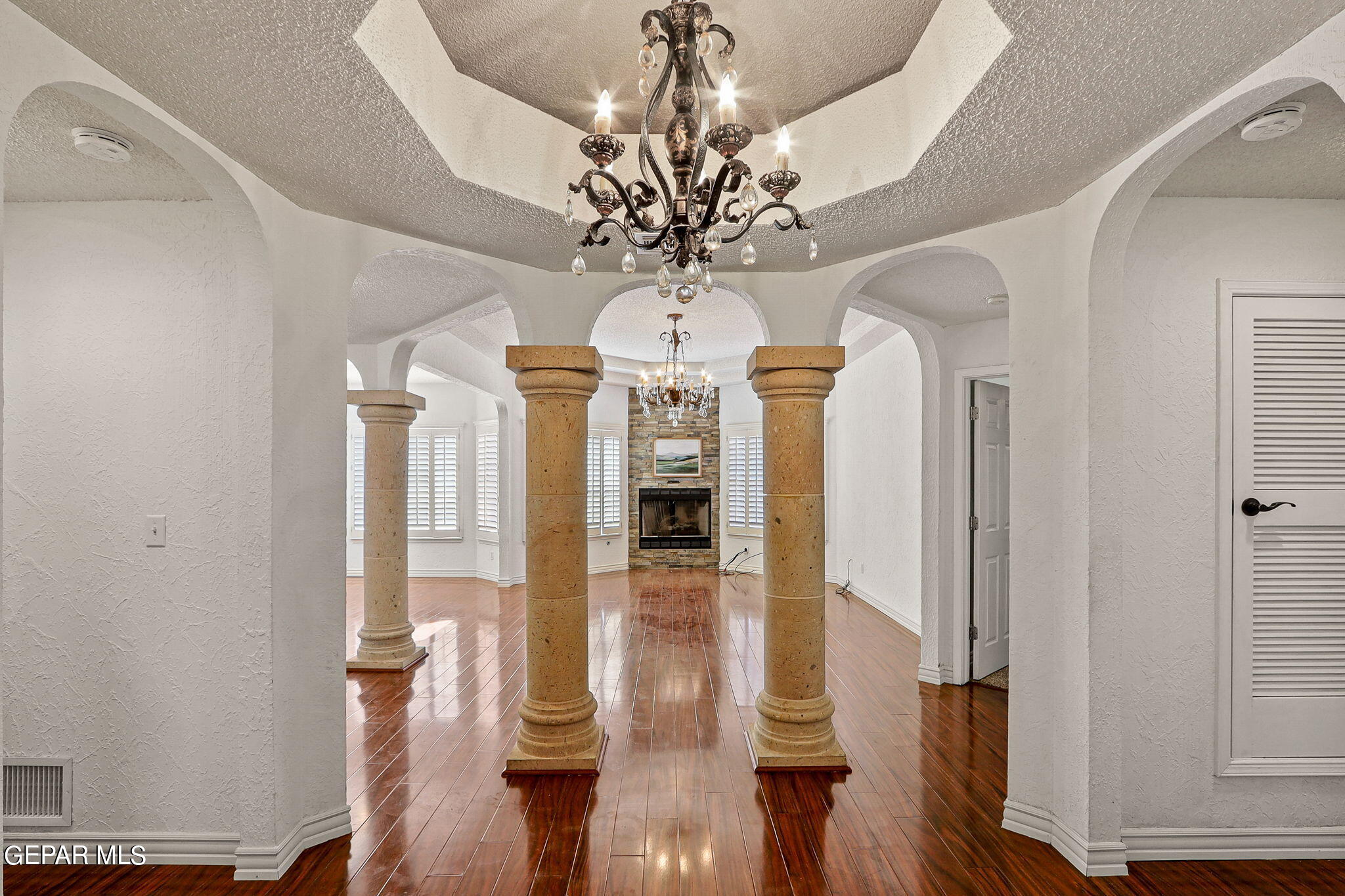 6224 Bluff Trail Ln. Lane