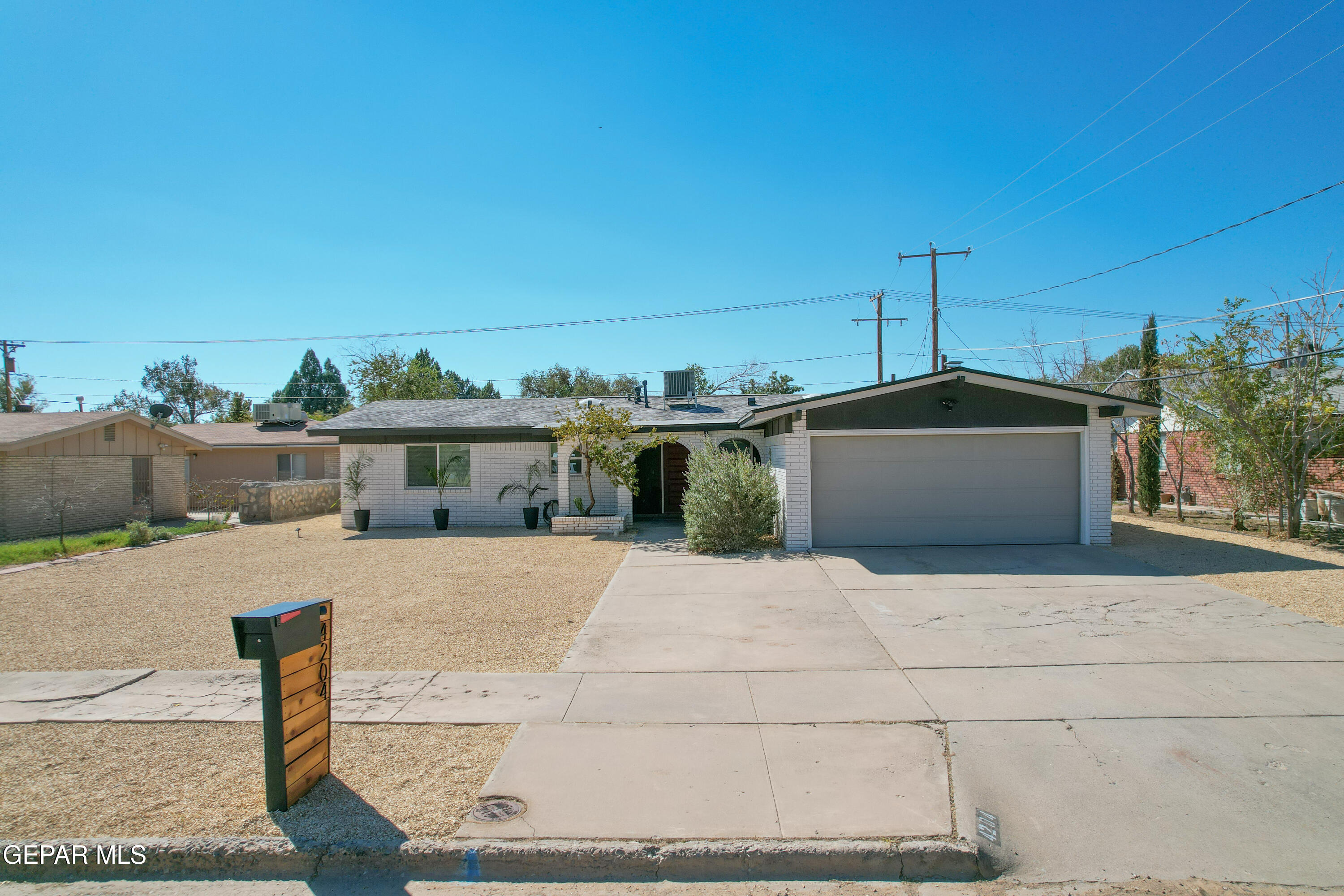 4204 Perth Drive