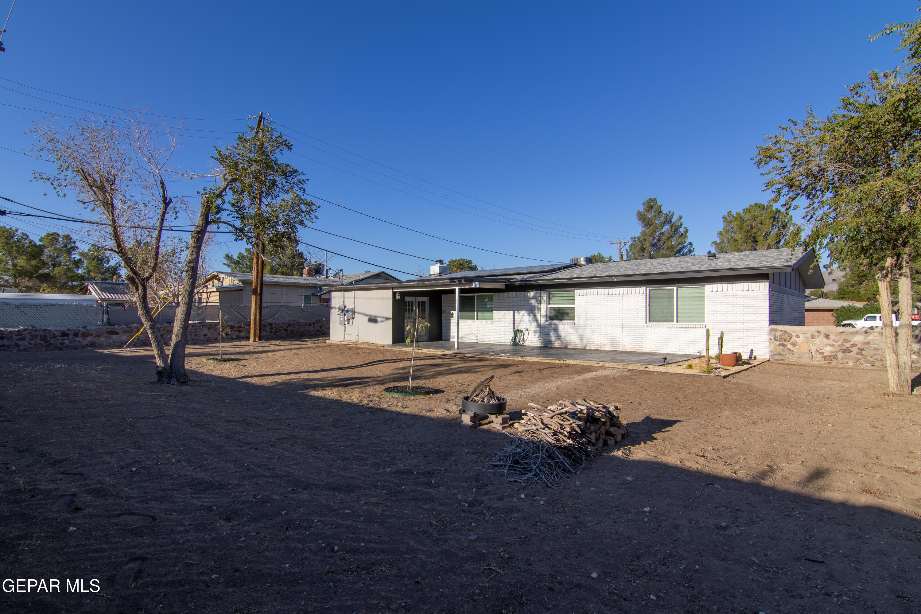 4204 Perth Drive