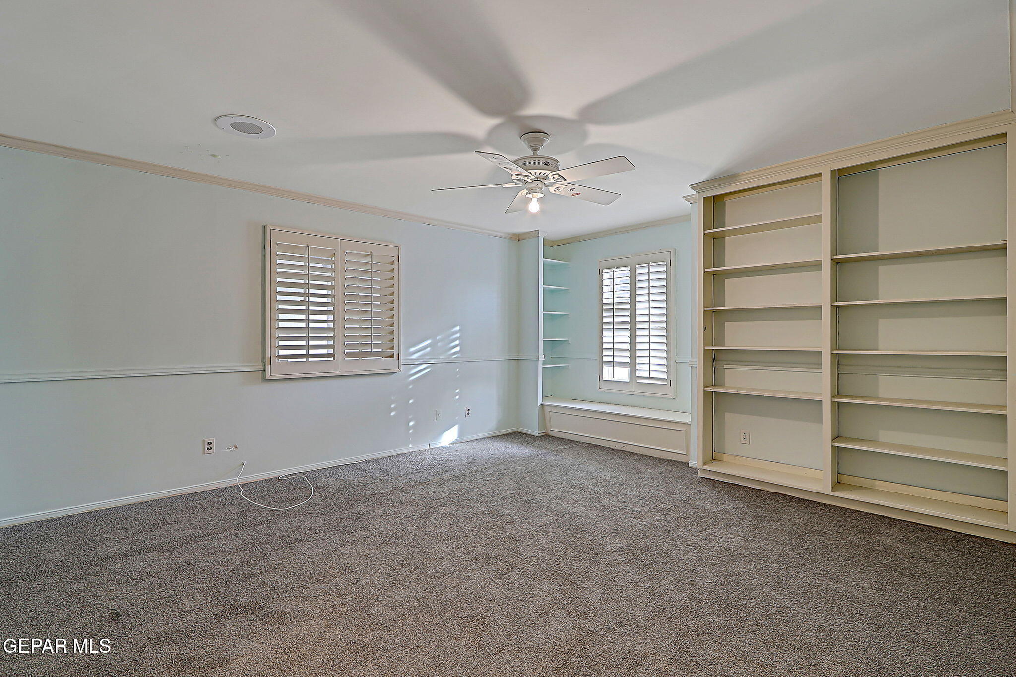 759 Lakeshore Dr Drive