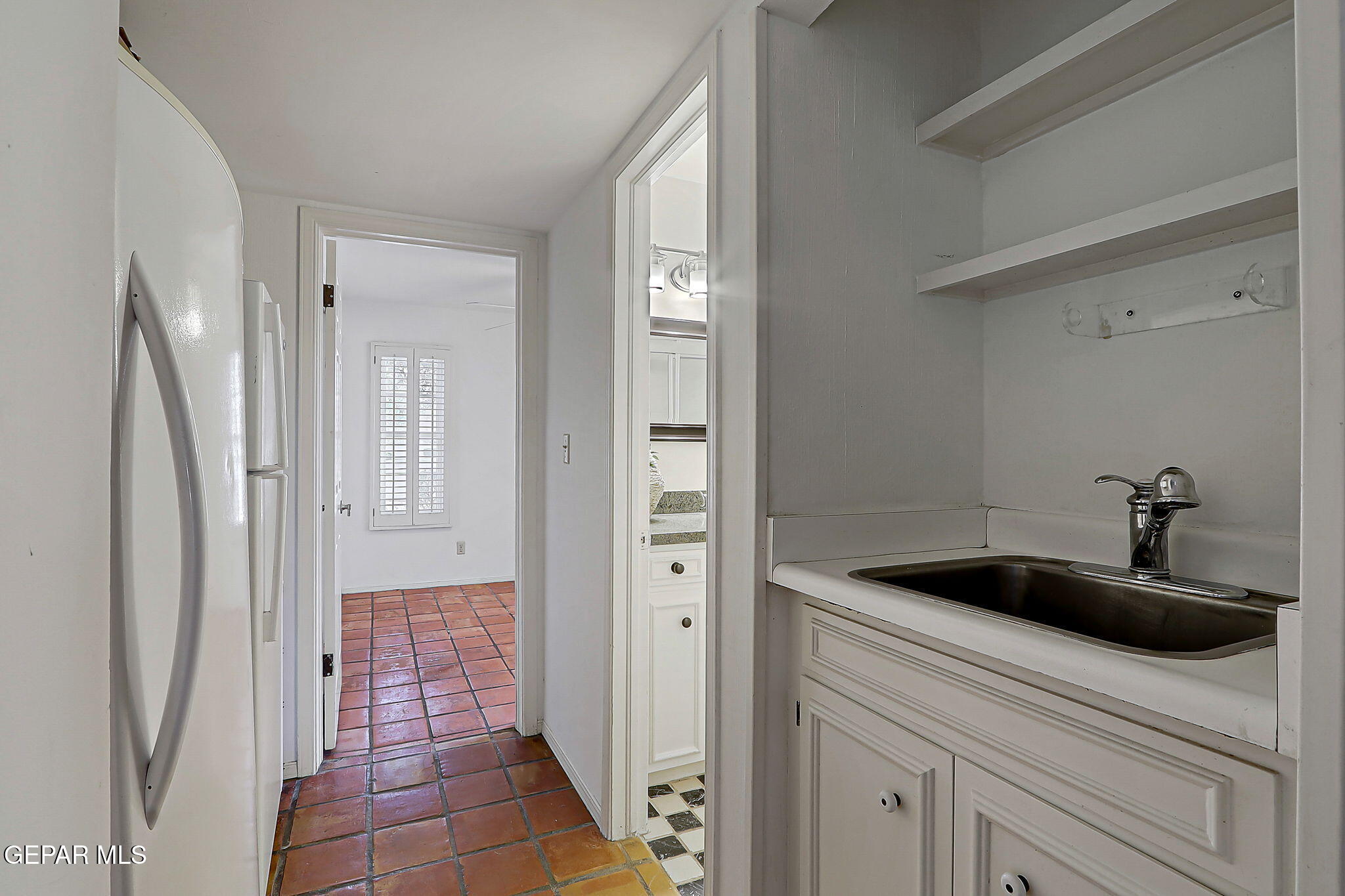 759 Lakeshore Dr Drive