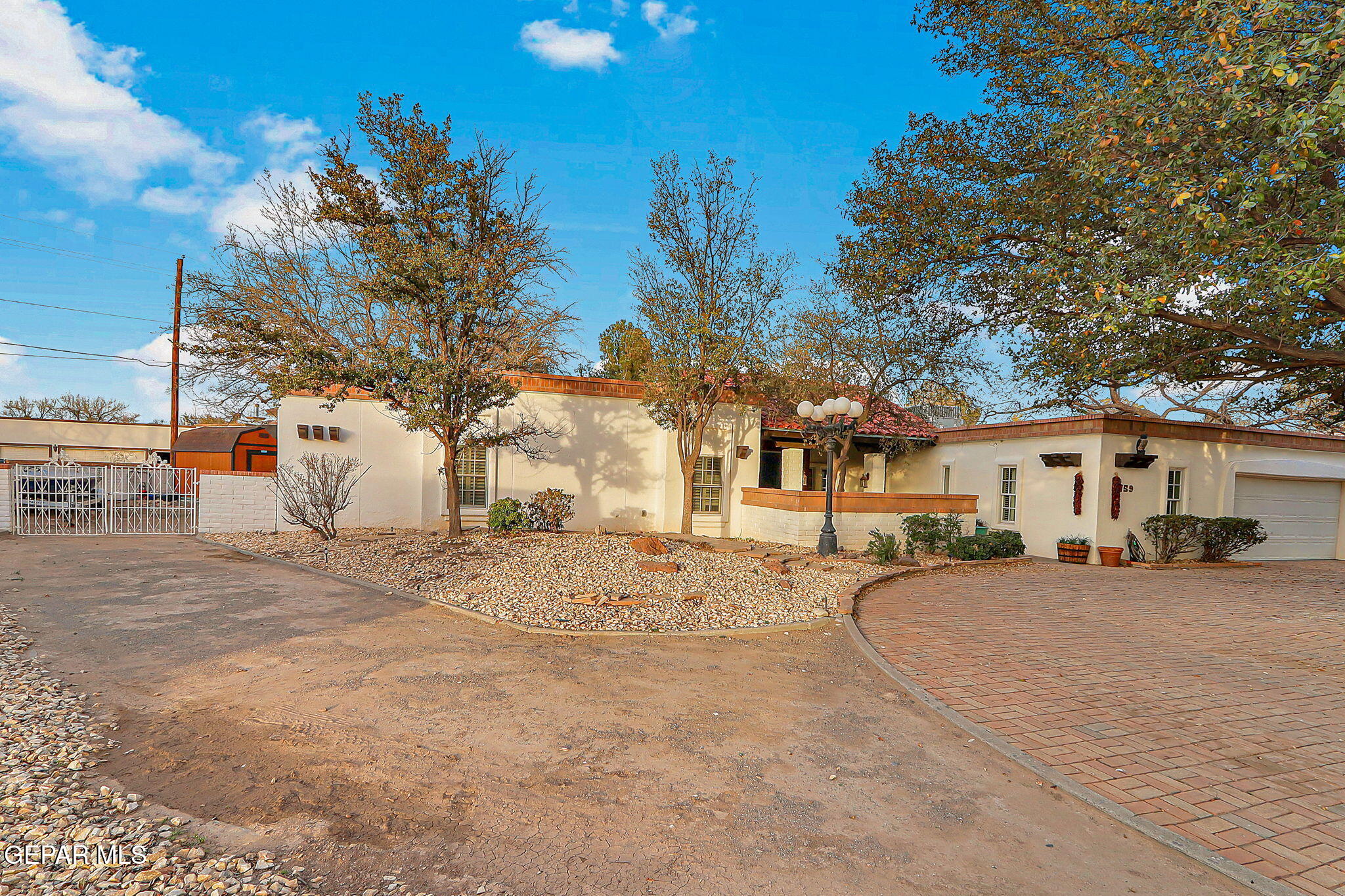 759 Lakeshore Dr Drive