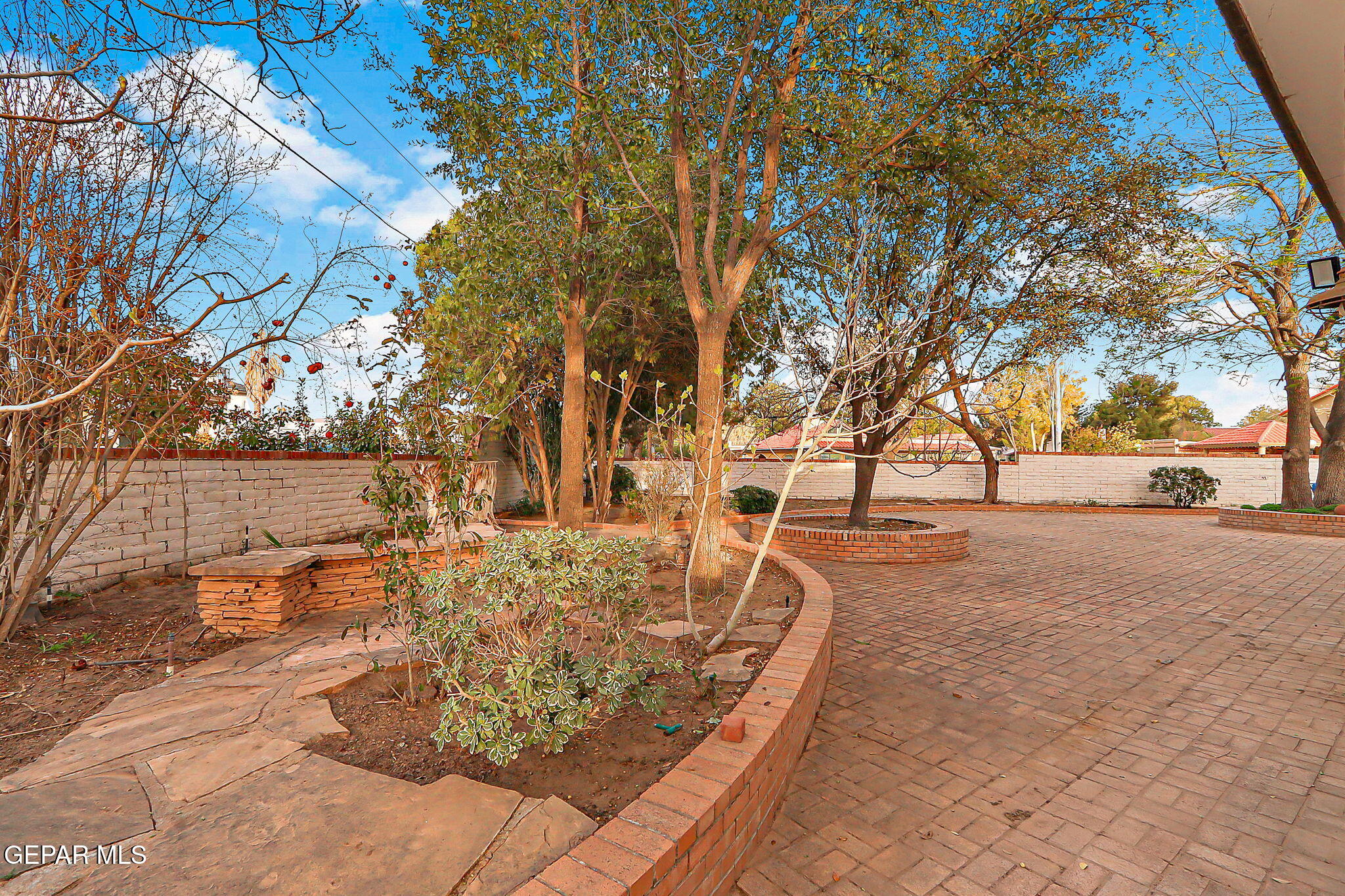 759 Lakeshore Dr Drive