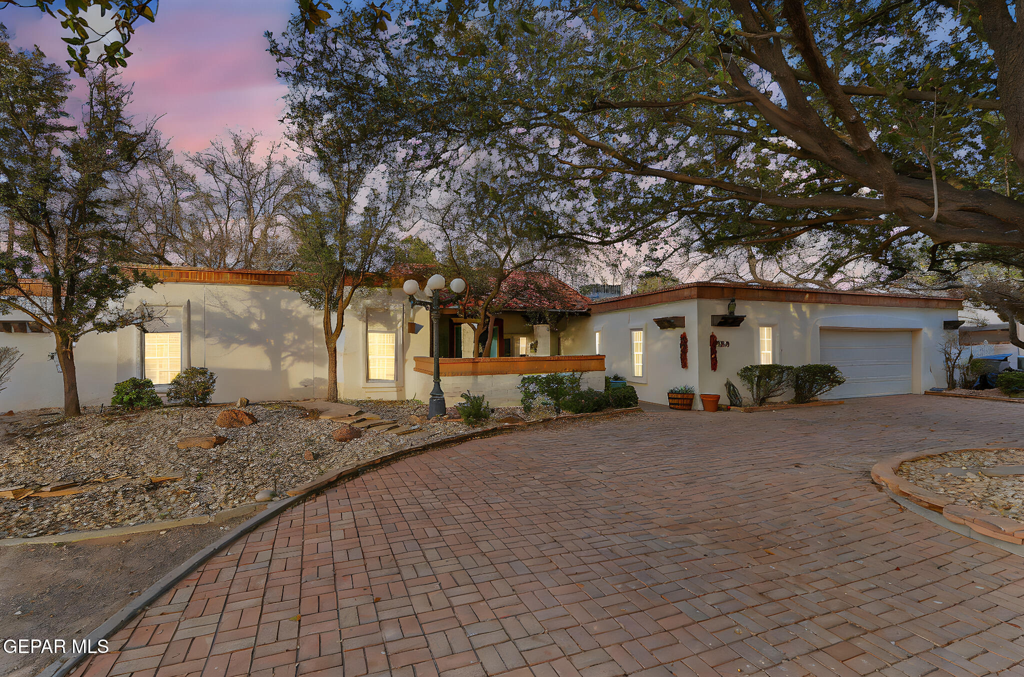 759 Lakeshore Dr Drive