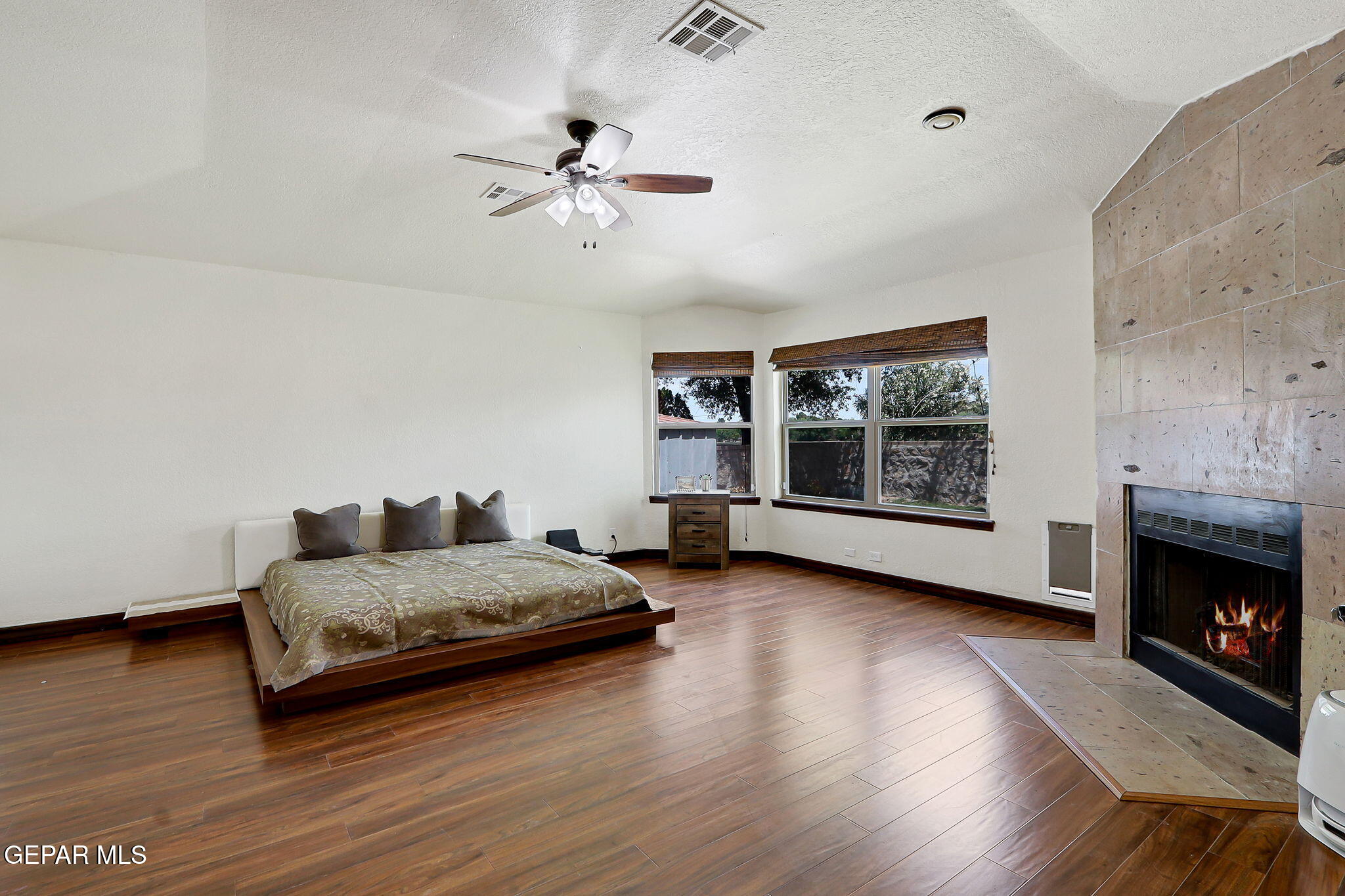 613 Willow Glen Drive