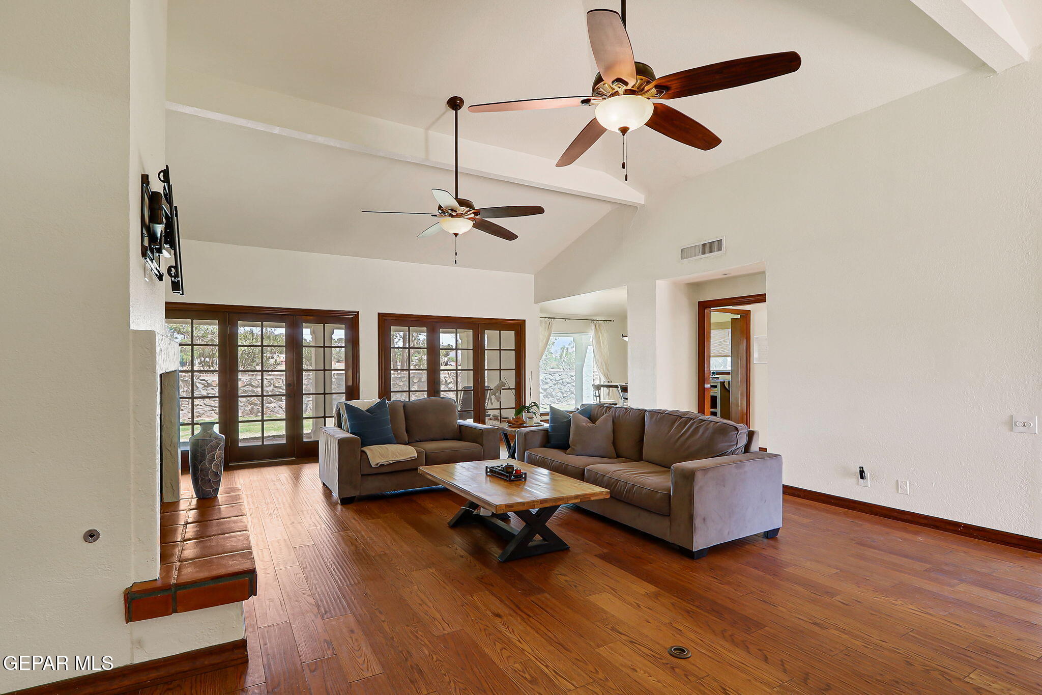 613 Willow Glen Drive