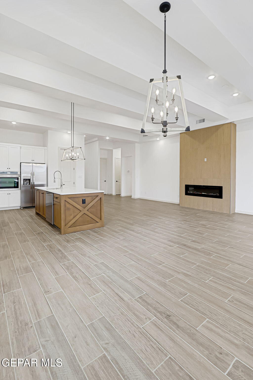 972 Aqueduct Avenue