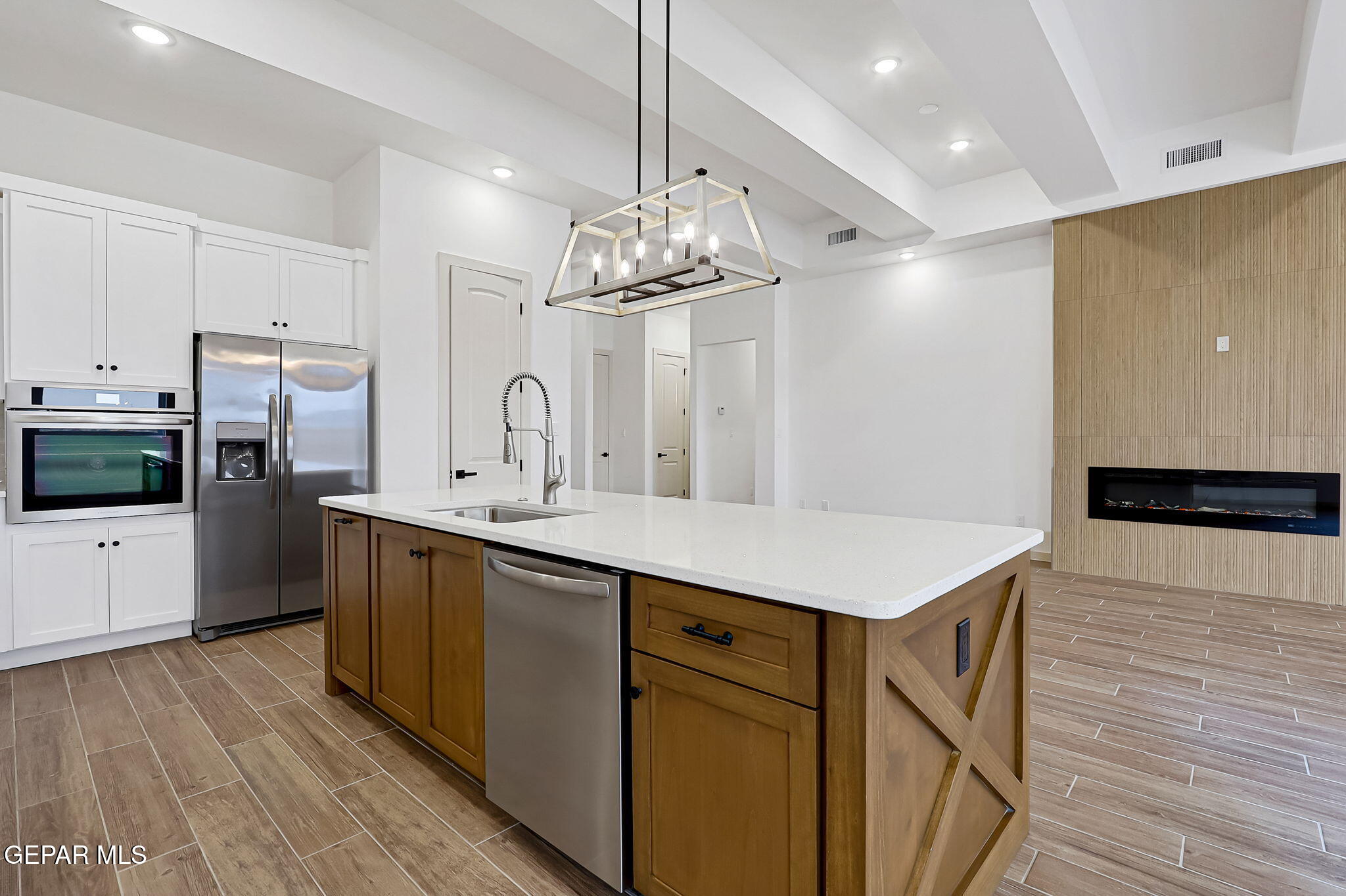 972 Aqueduct Avenue