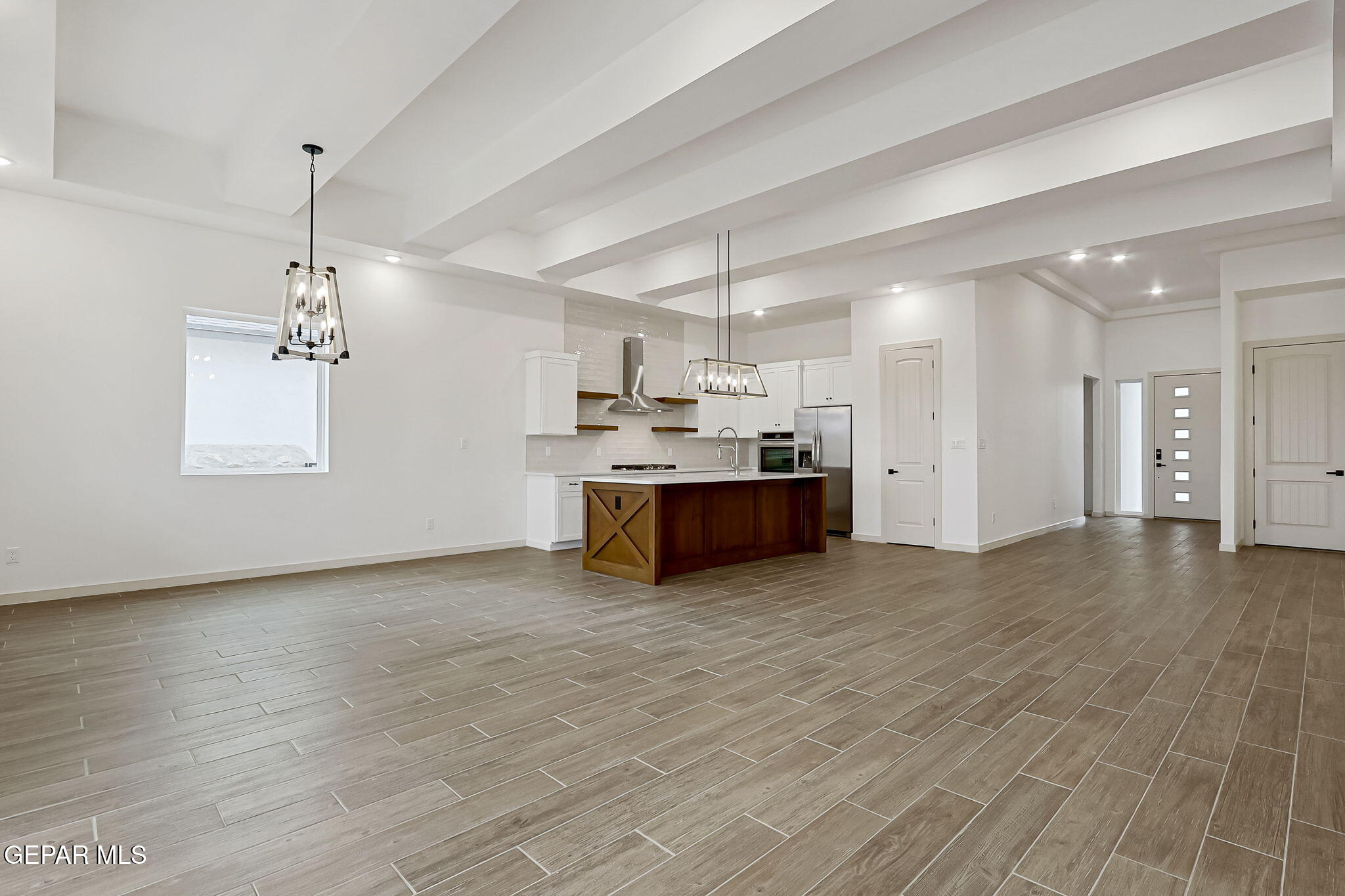 972 Aqueduct Avenue