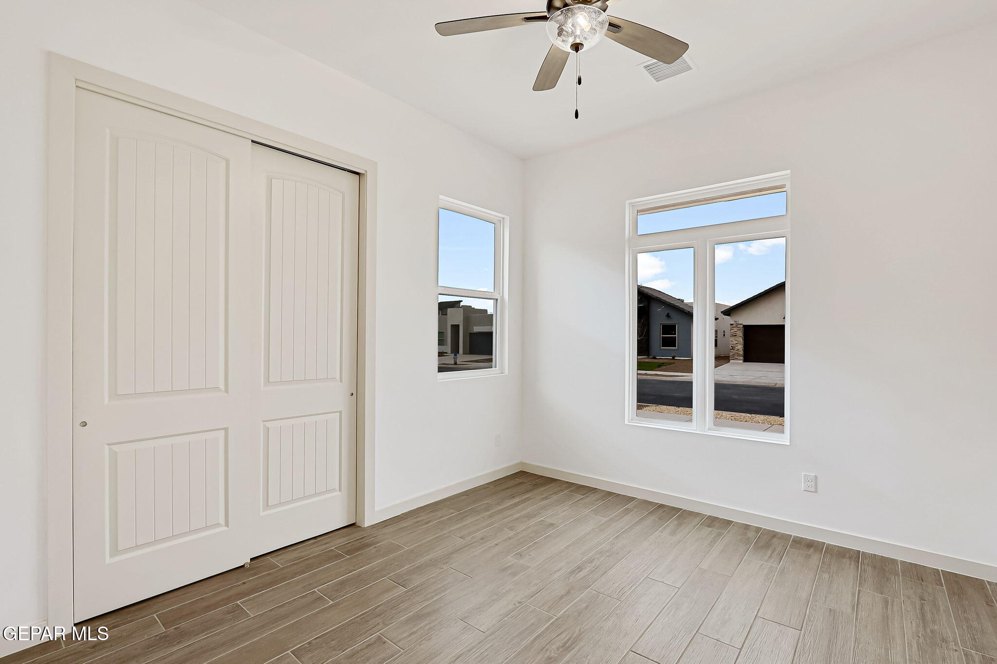 972 Aqueduct Avenue