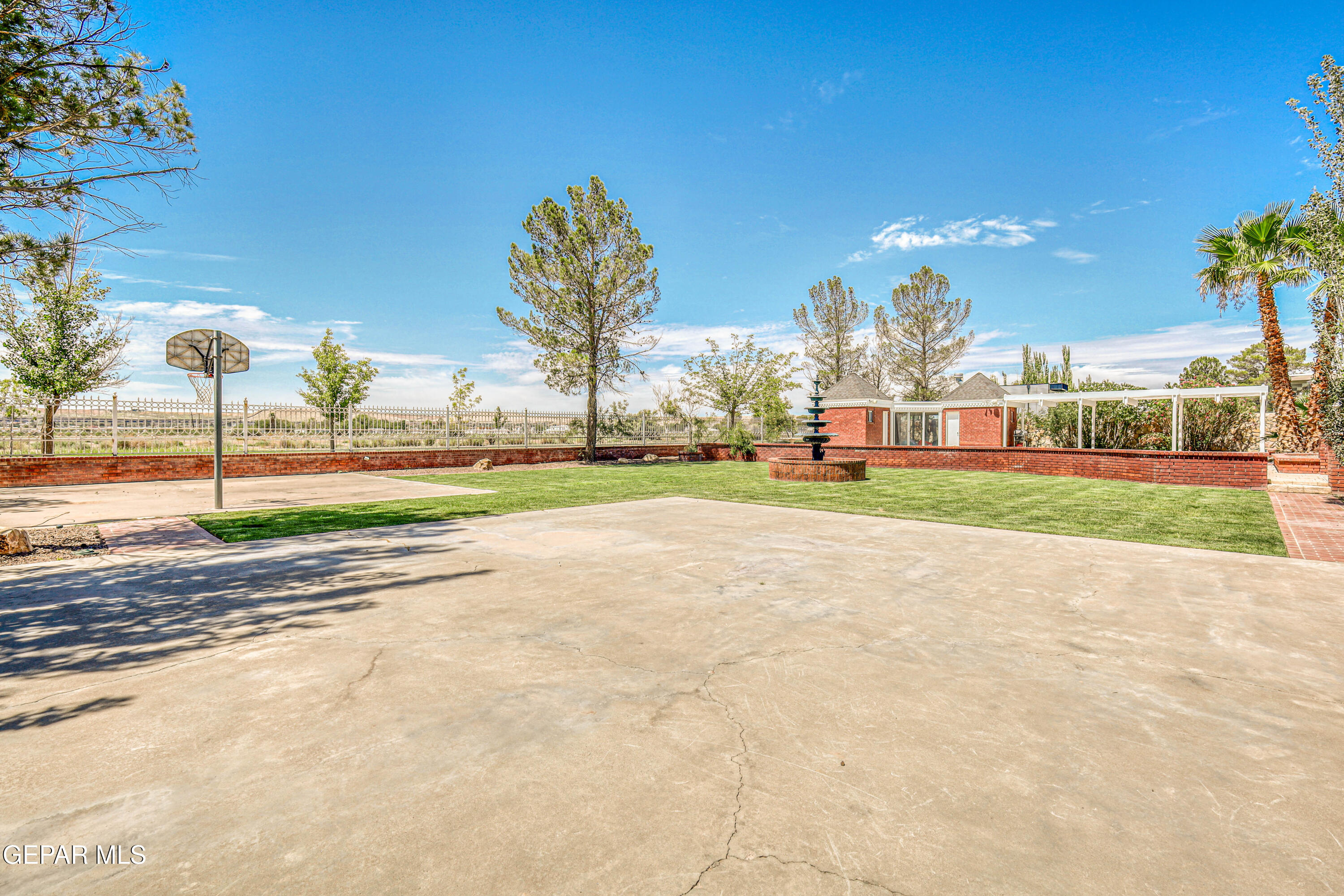 4024 Roadside Court