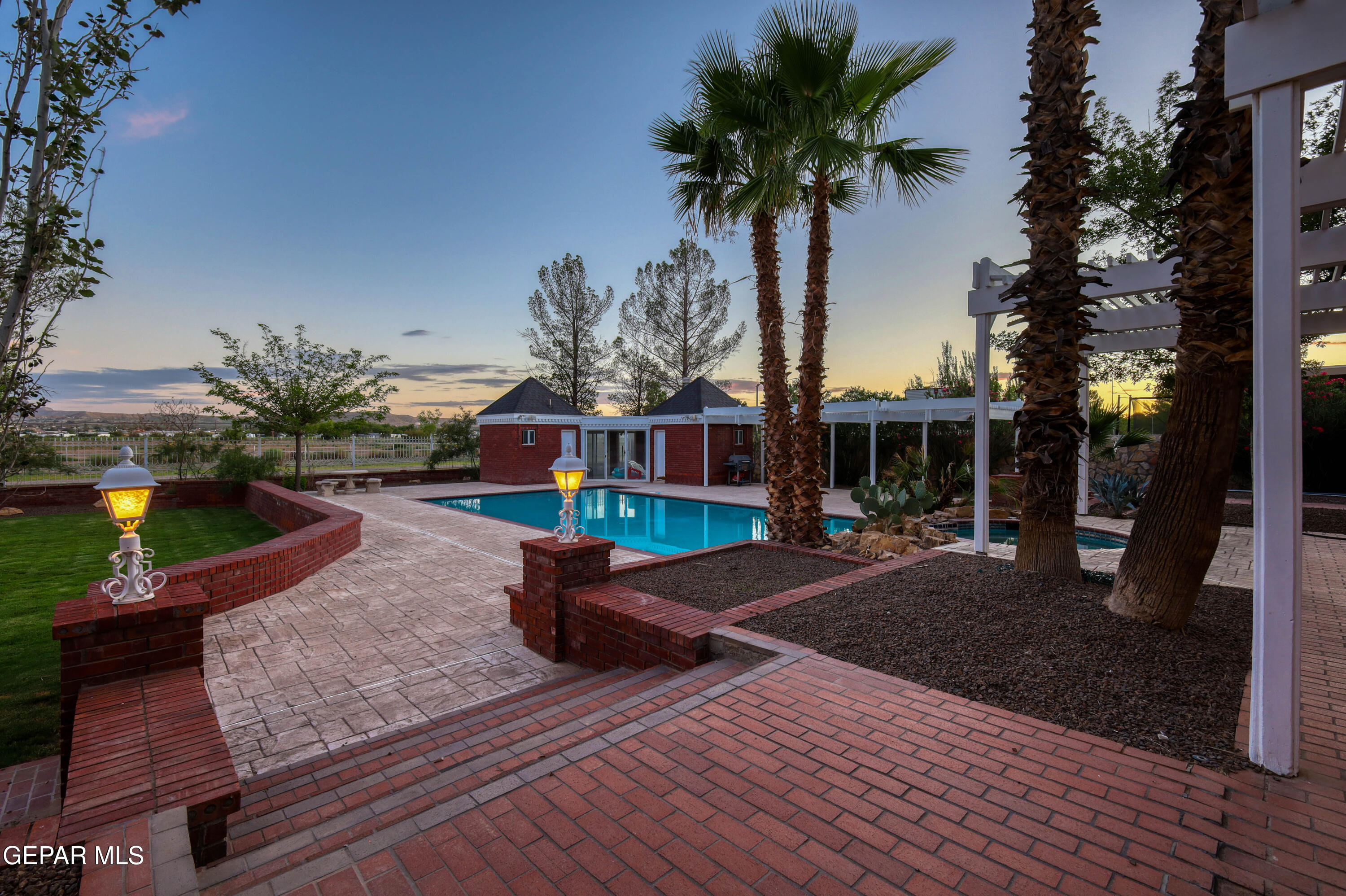 4024 Roadside Court