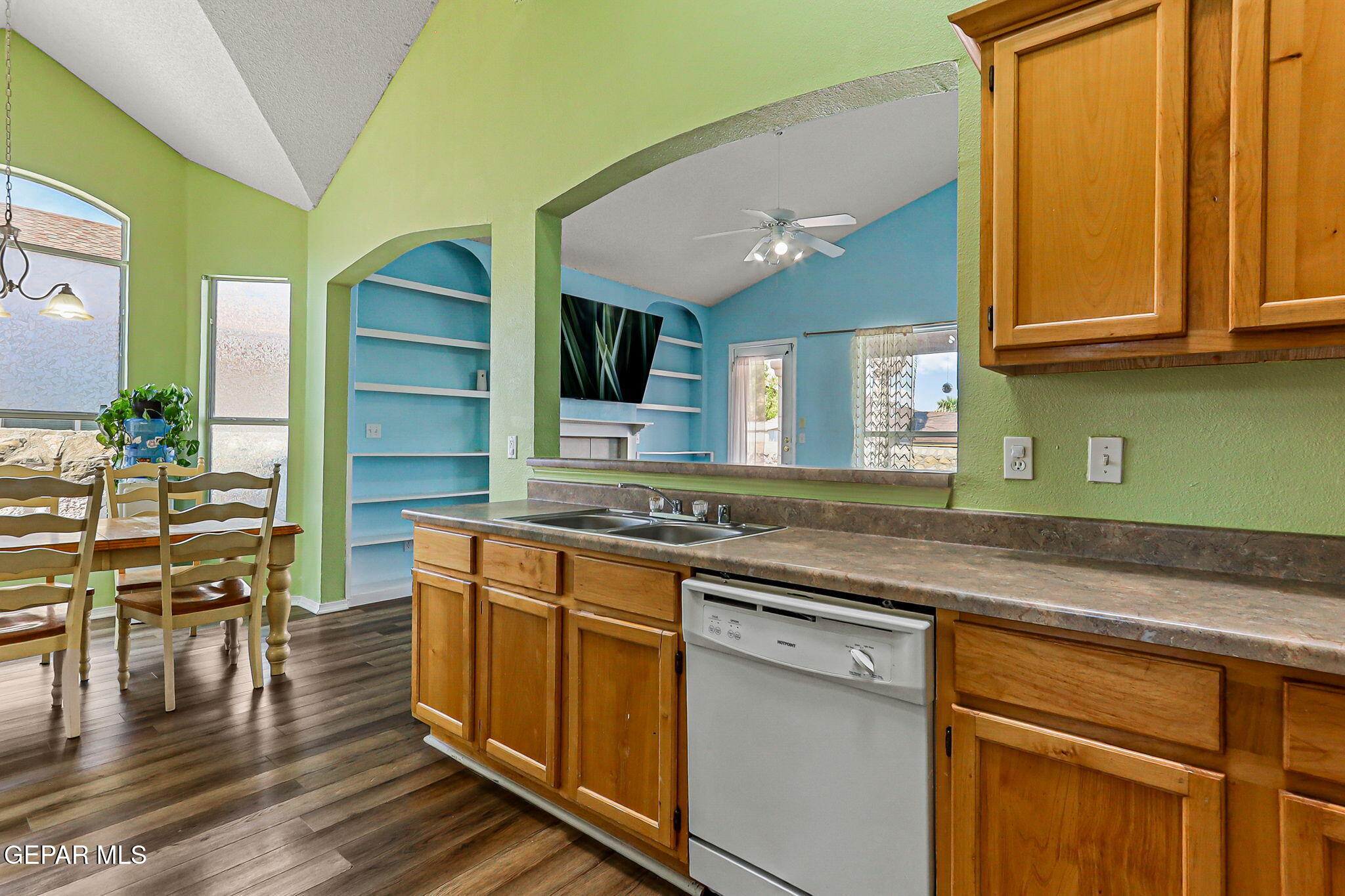 10944 Northview Drive