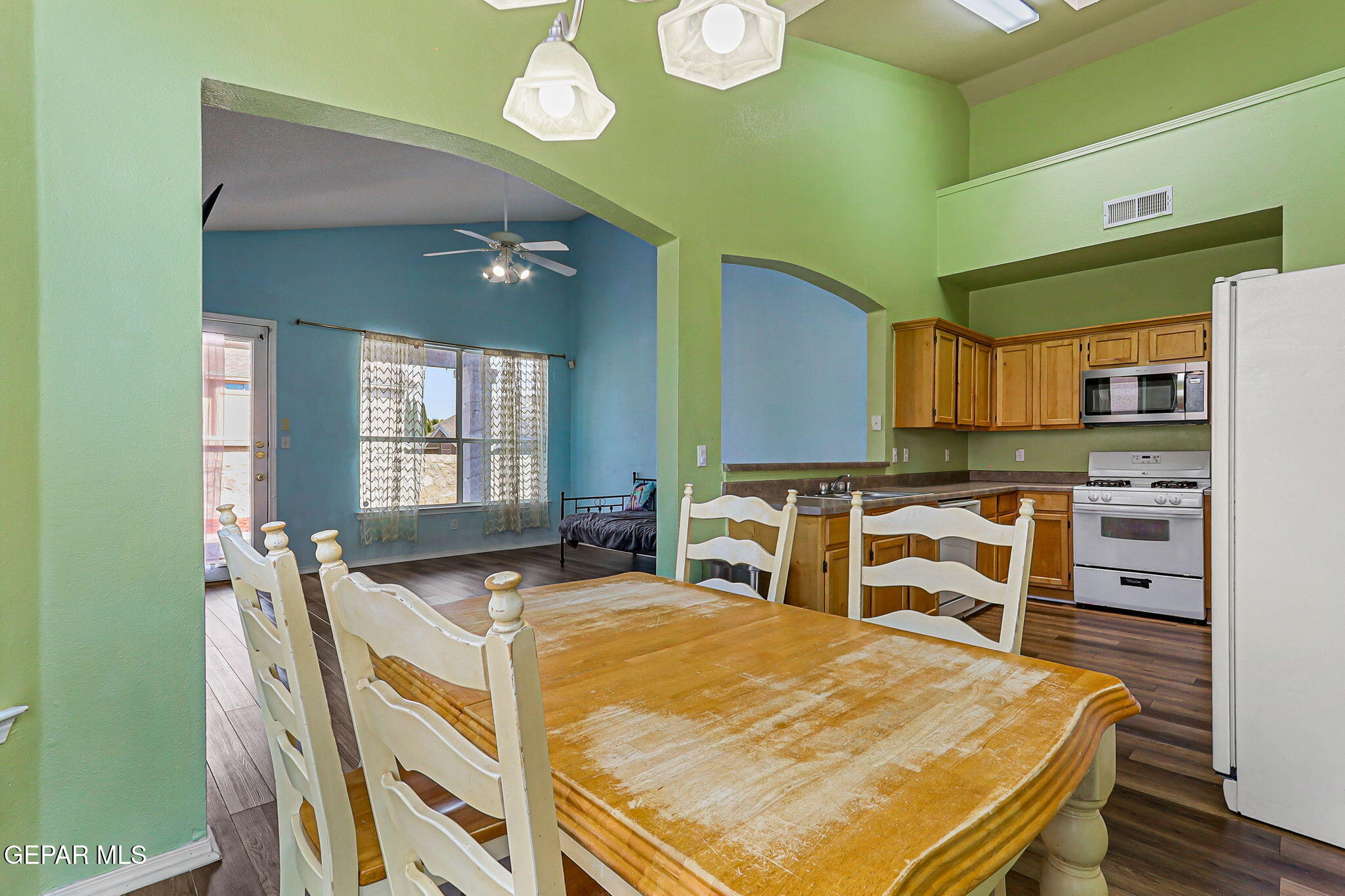 10944 Northview Drive