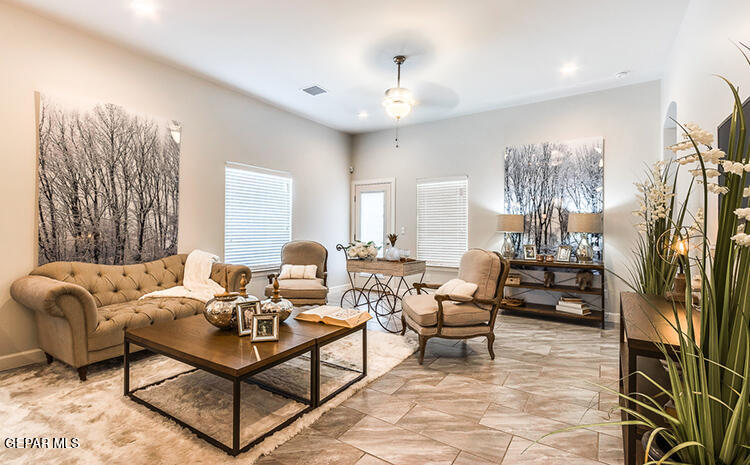 7436 Norte Valley Lane
