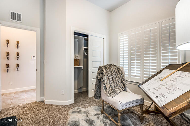 7436 Norte Valley Lane