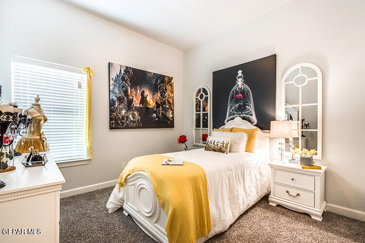 7436 Norte Valley Lane
