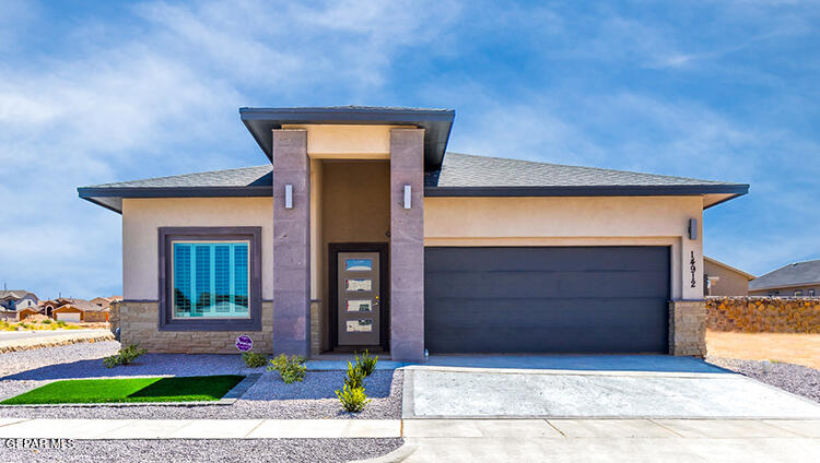 7436 Norte Valley Lane