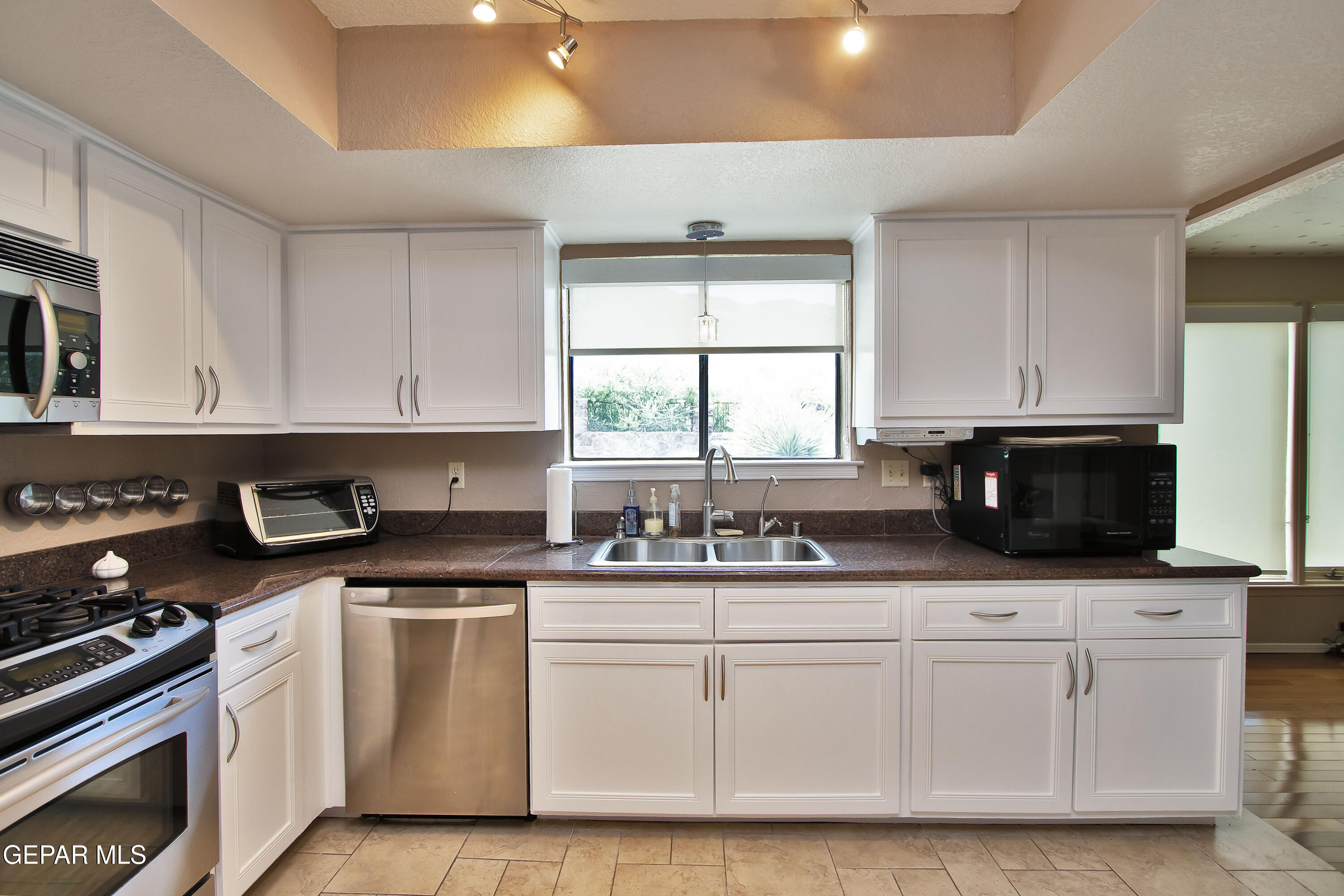 5706 Mira Sierra Lane