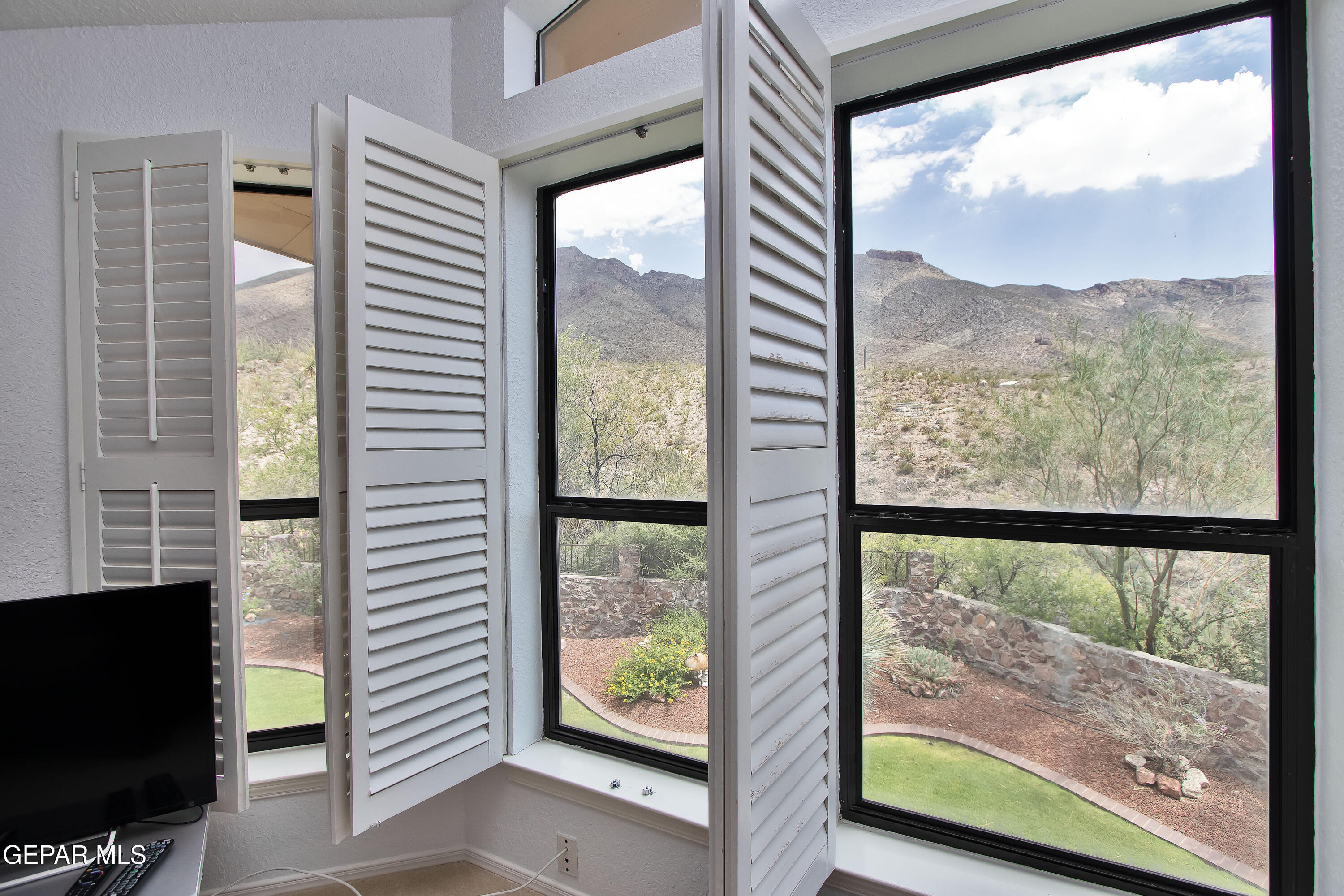 5706 Mira Sierra Lane