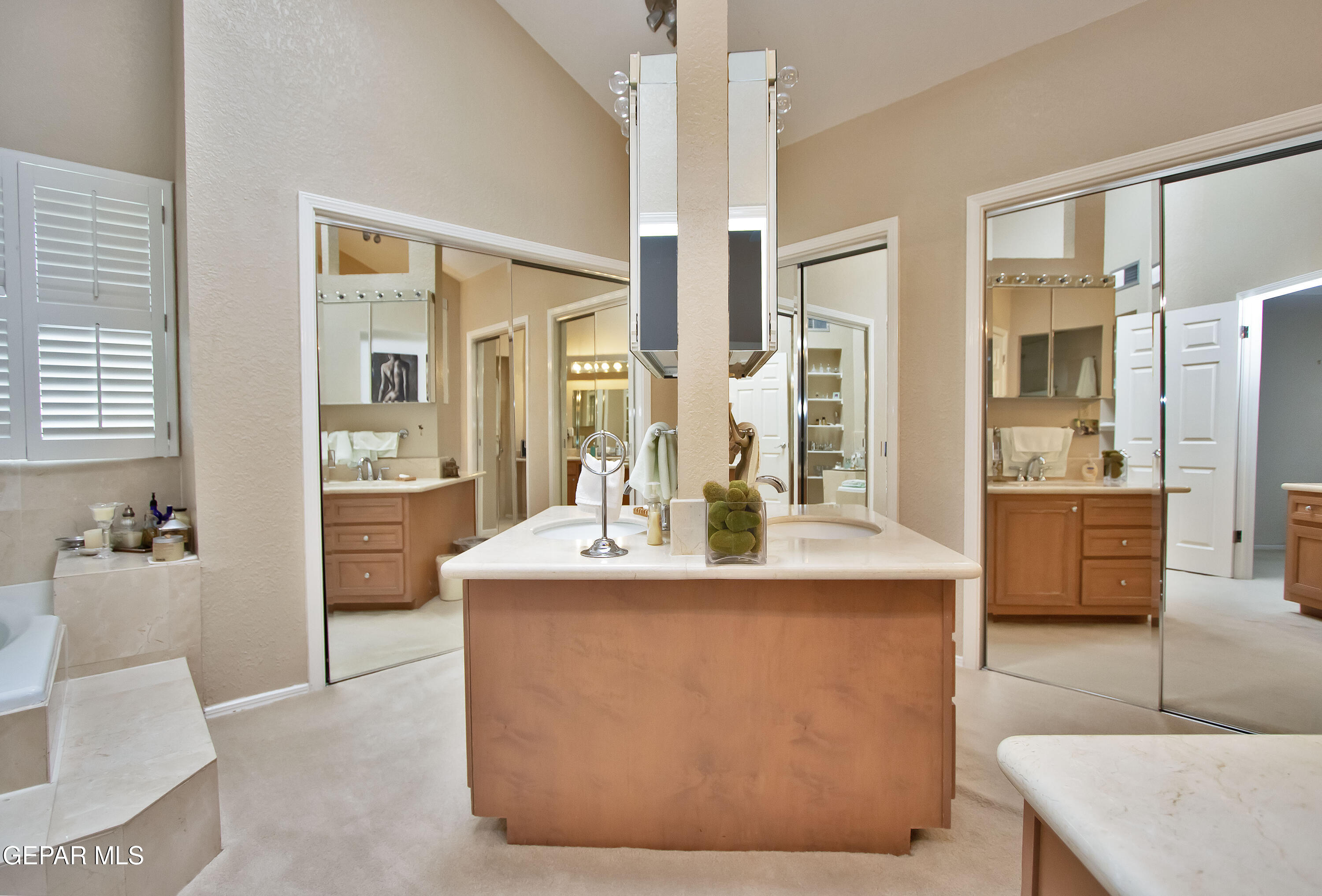 5706 Mira Sierra Lane
