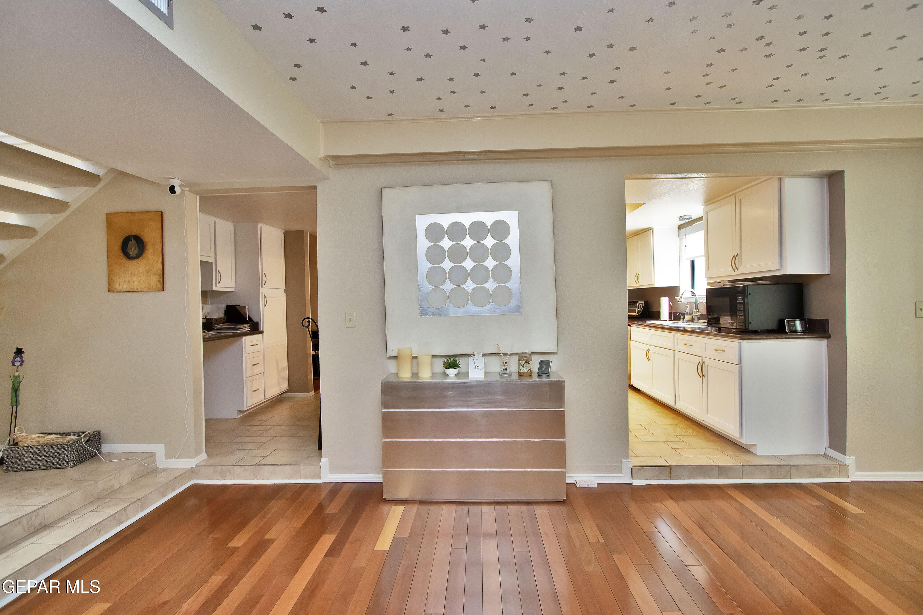 5706 Mira Sierra Lane