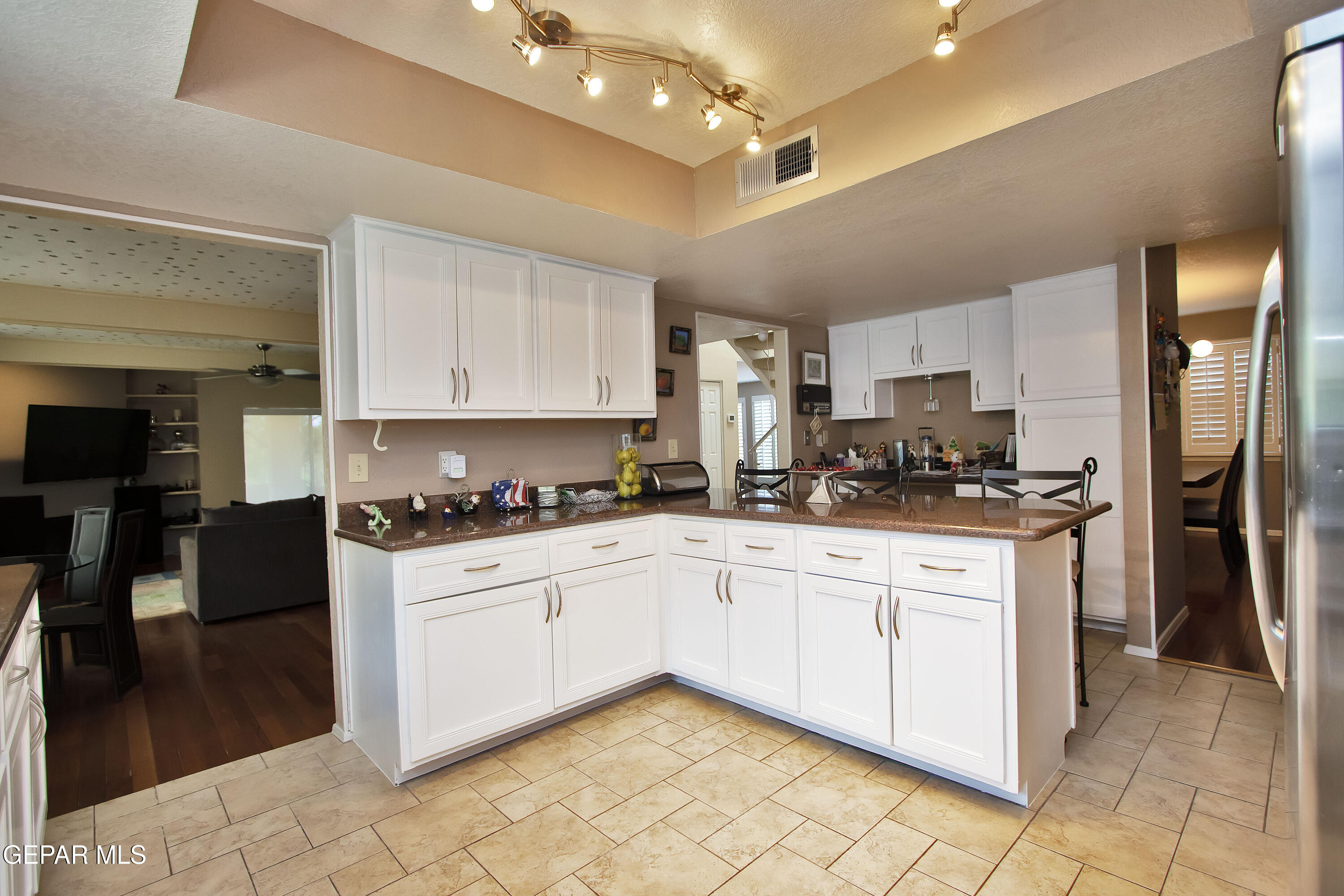 5706 Mira Sierra Lane