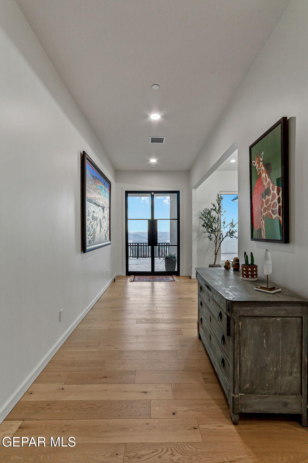 404 Rocky Pointe Drive