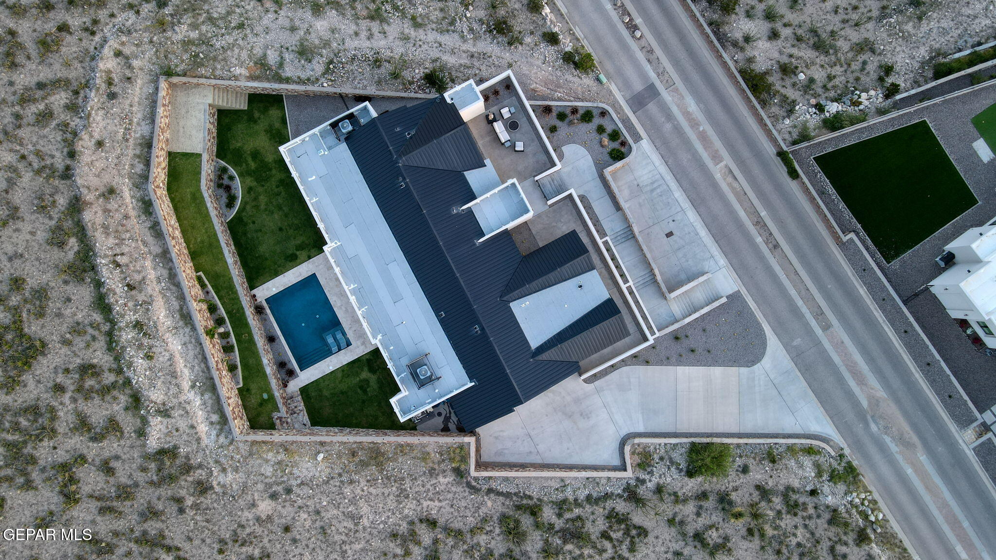 404 Rocky Pointe Drive