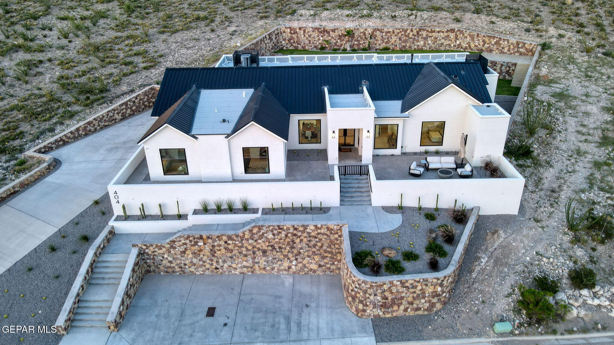 404 Rocky Pointe Drive