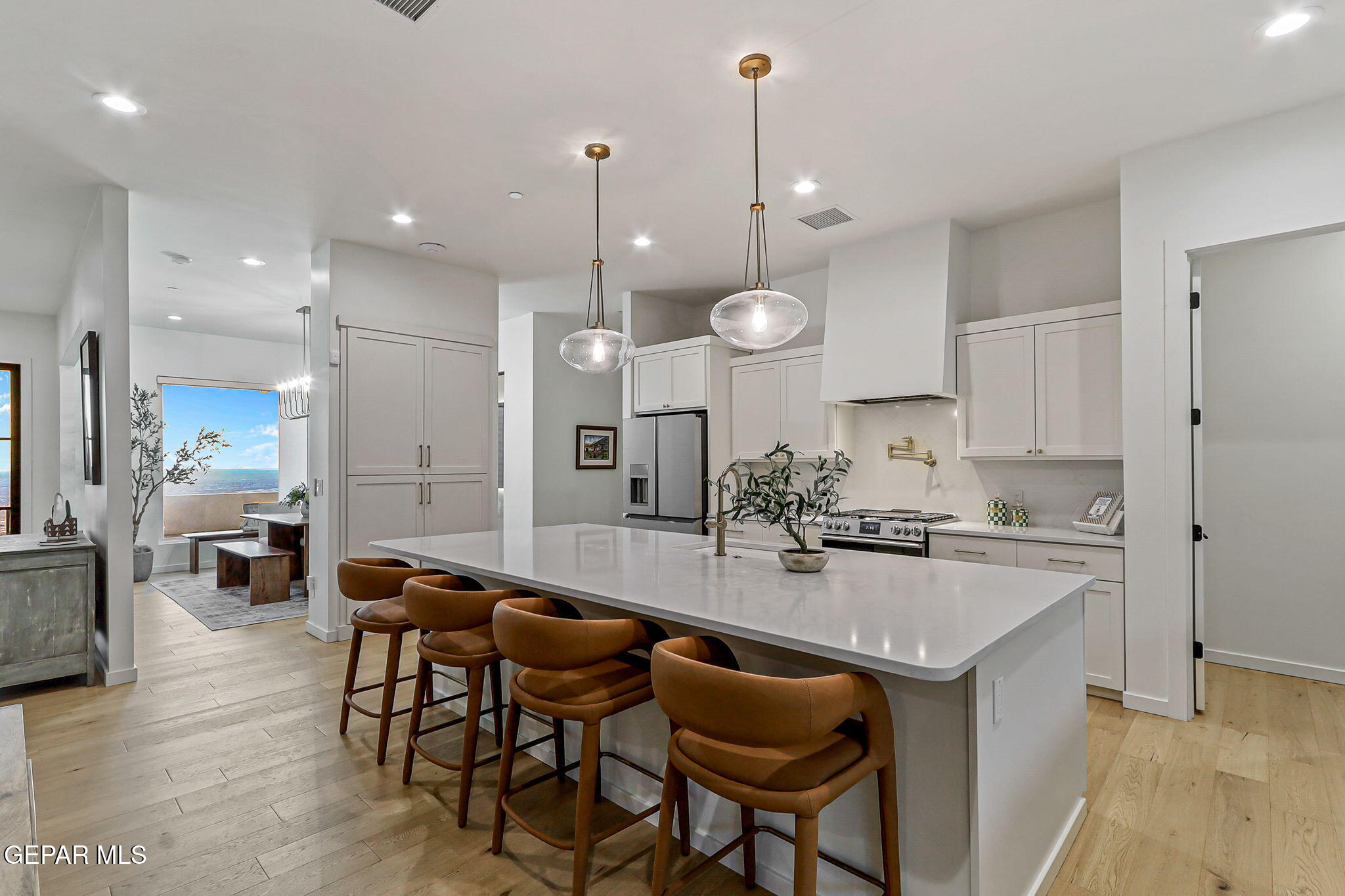 404 Rocky Pointe Drive