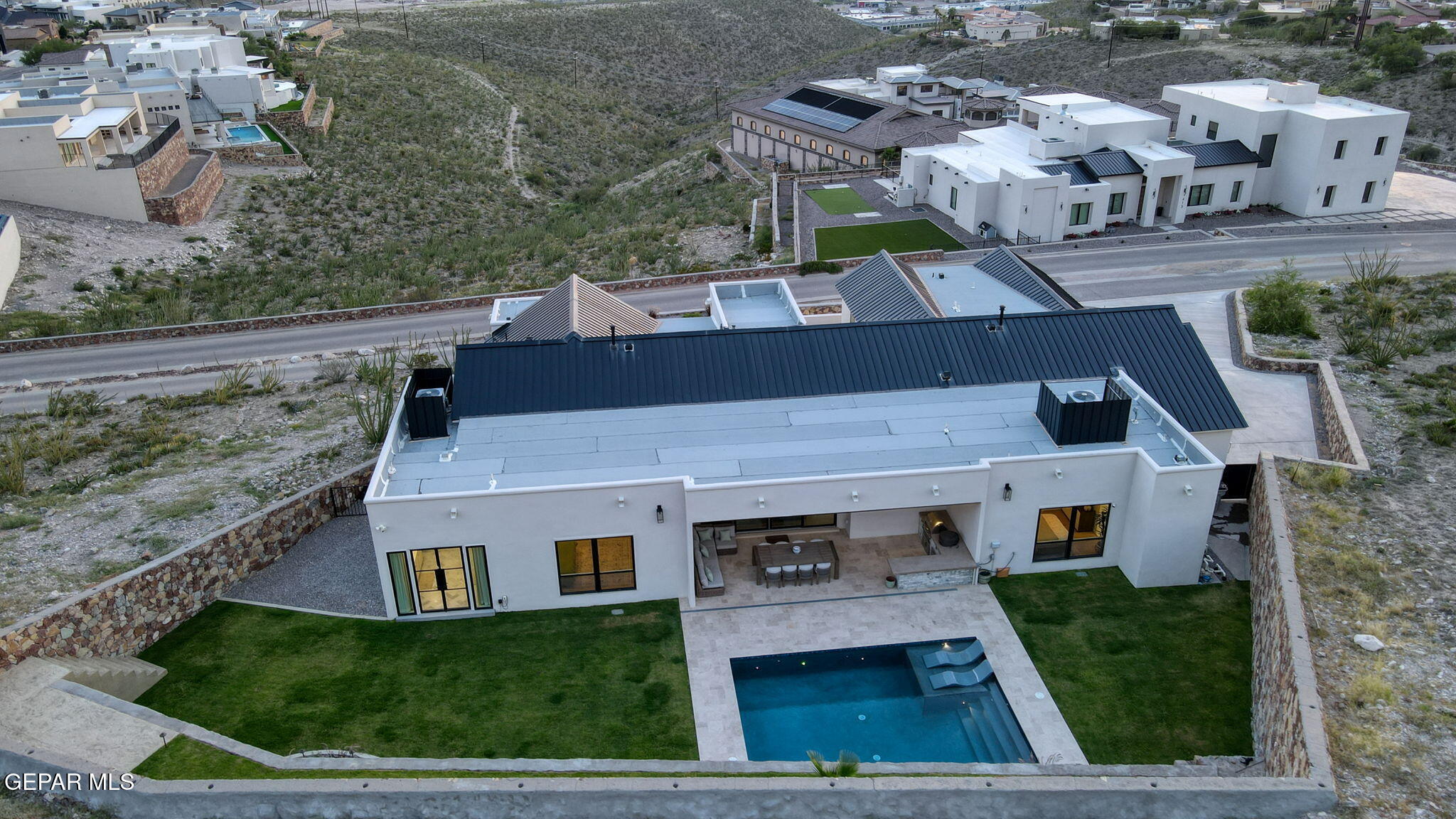 404 Rocky Pointe Drive