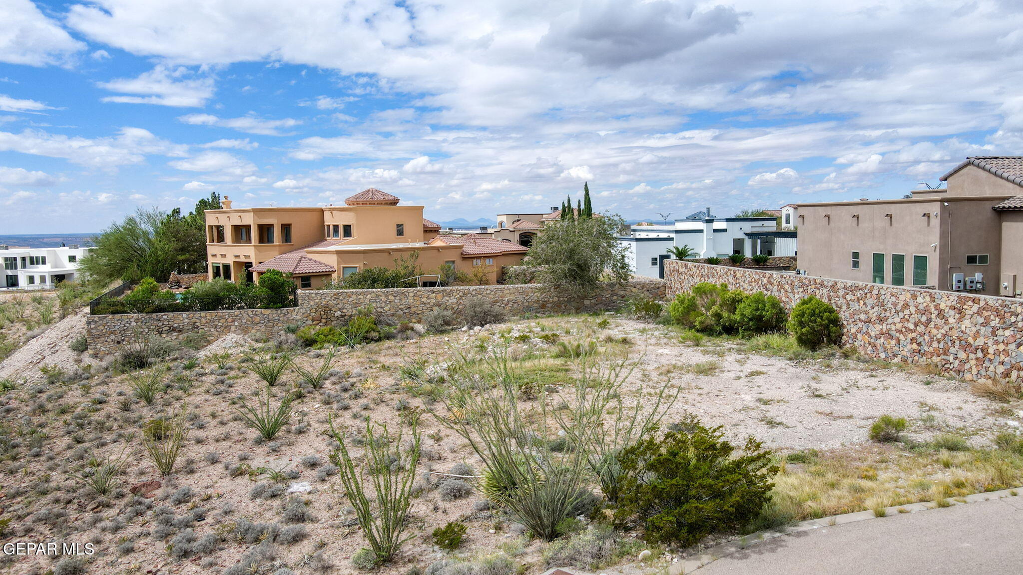 1401 Via Quijano Ln. Lane