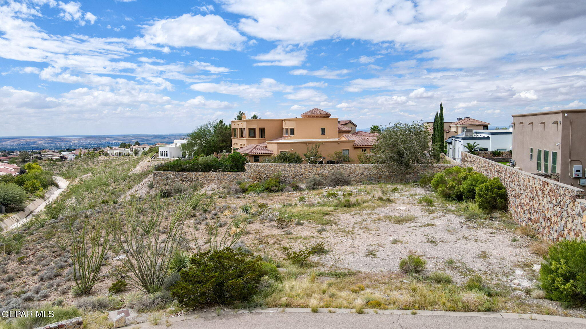 1401 Via Quijano Ln. Lane